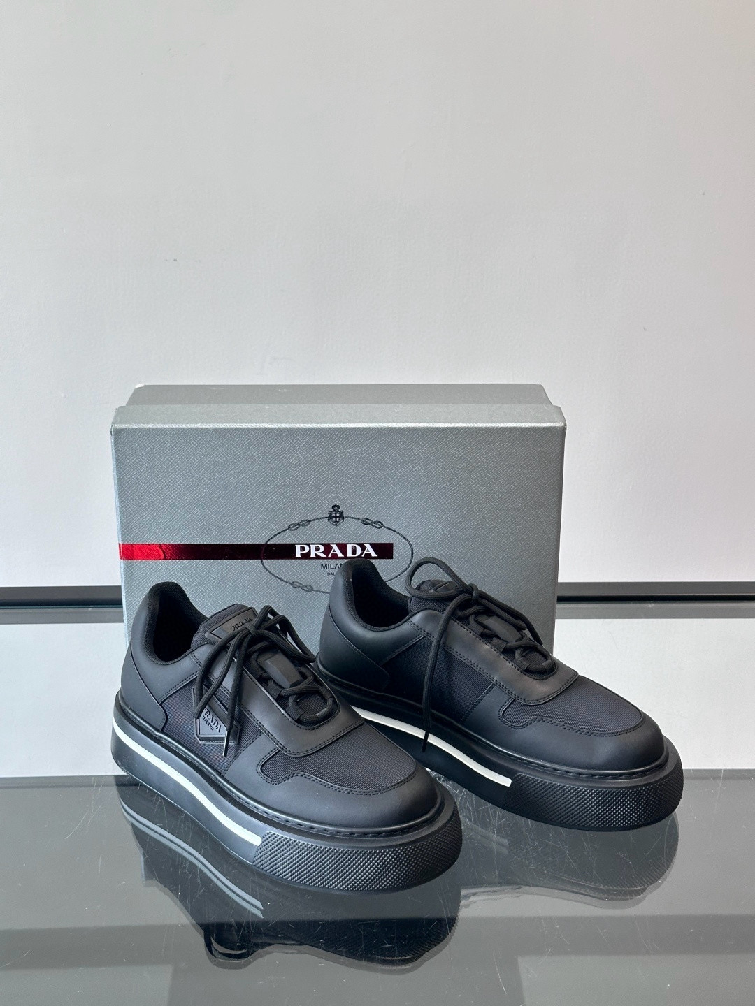 프라다 Prada 스니커즈