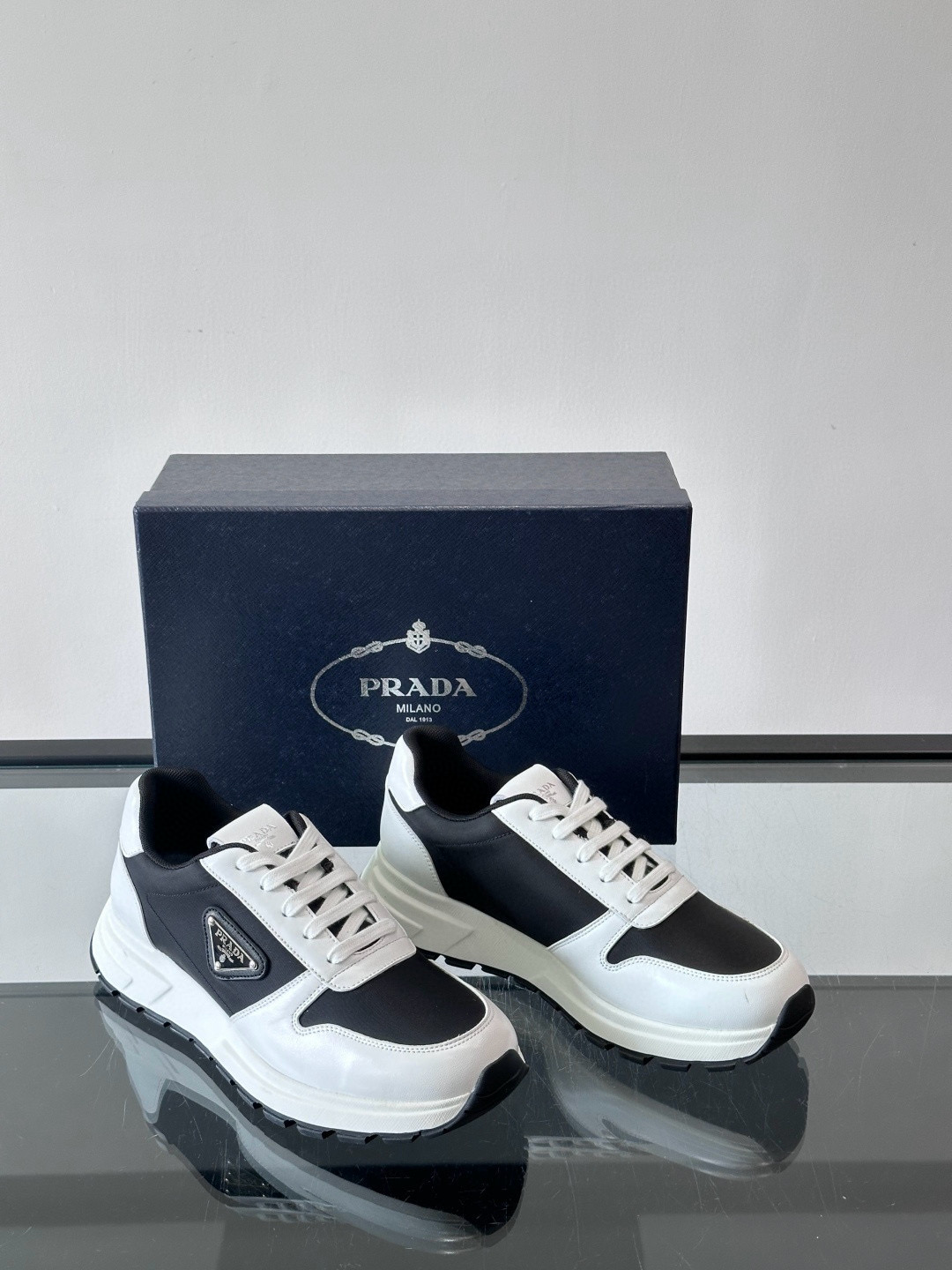 프라다 Prada 스니커즈