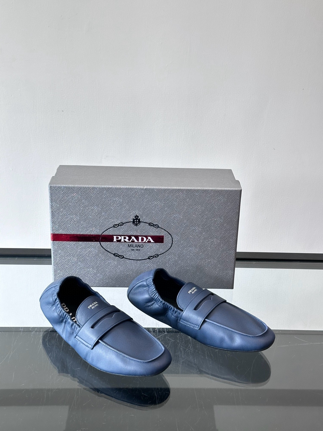 프라다 Prada 로퍼 슈즈