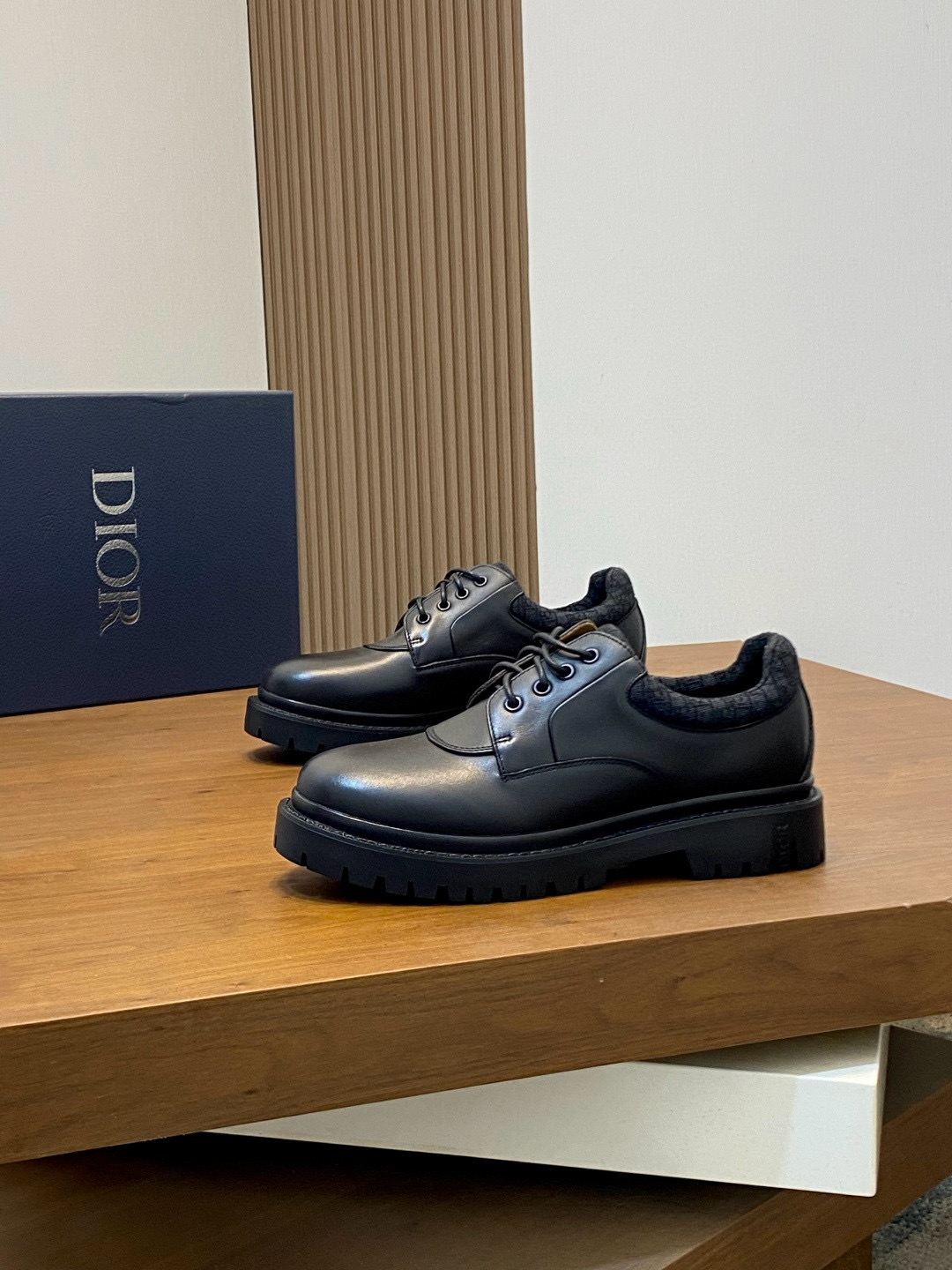 디올 Dior 로퍼 슈즈