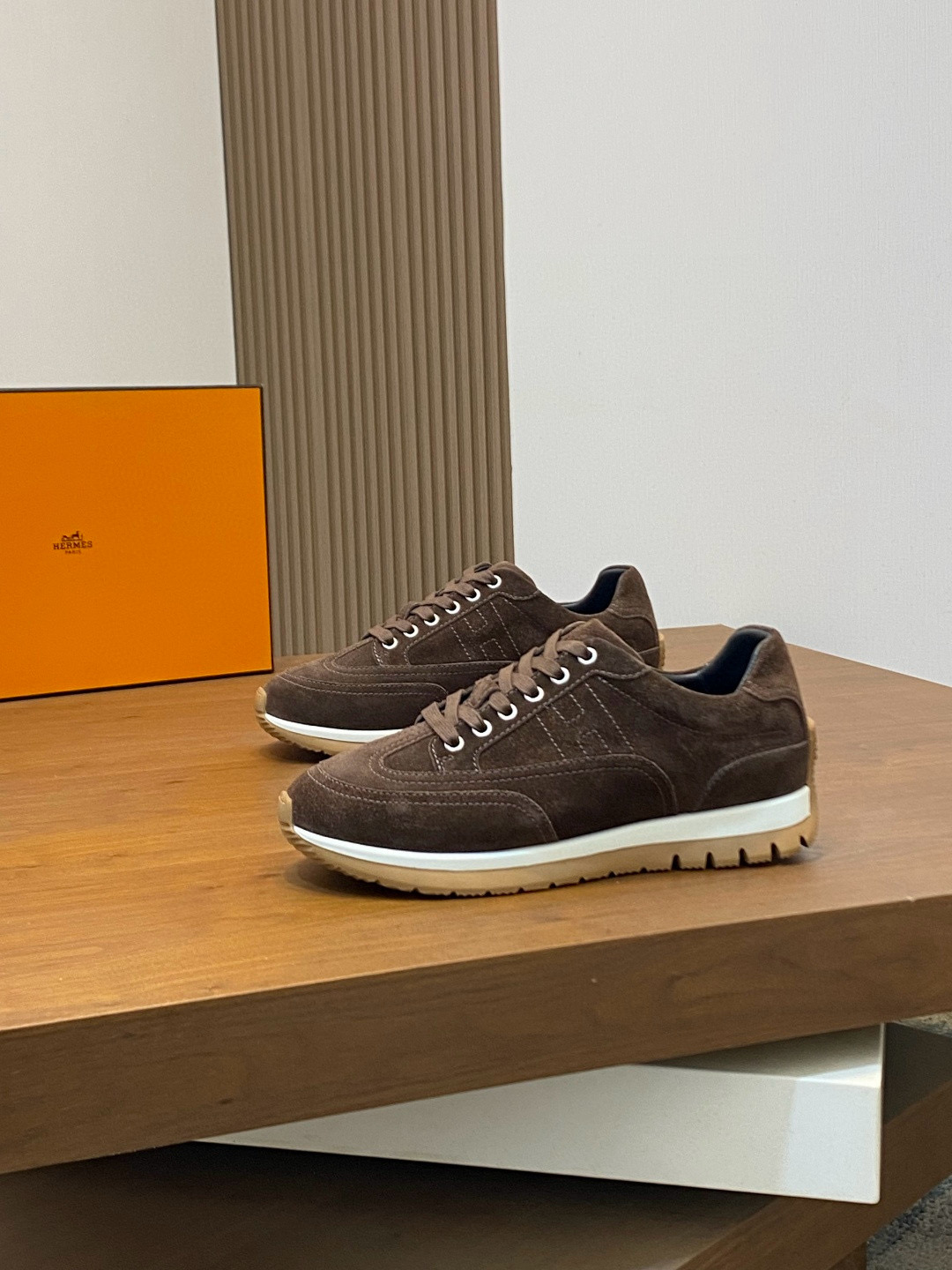 에르메스 Hermes 스니커즈