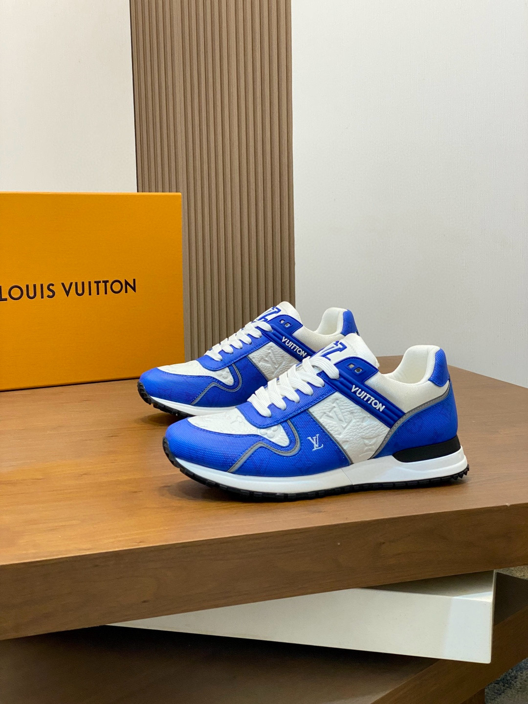 루이비통 Louis Vuitton x Nike 스니커즈