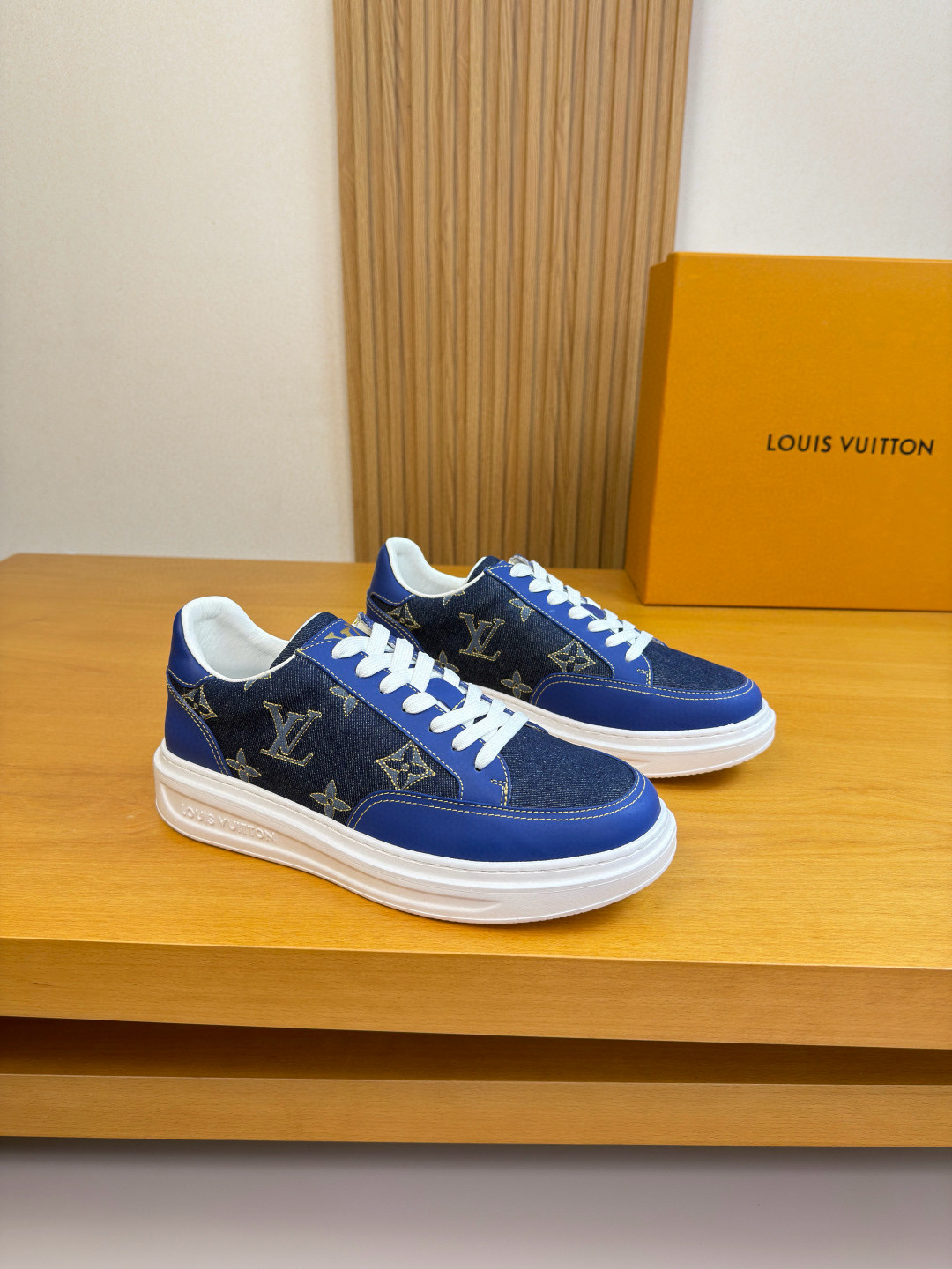 루이비통 Louis Vuitton 스니커즈
