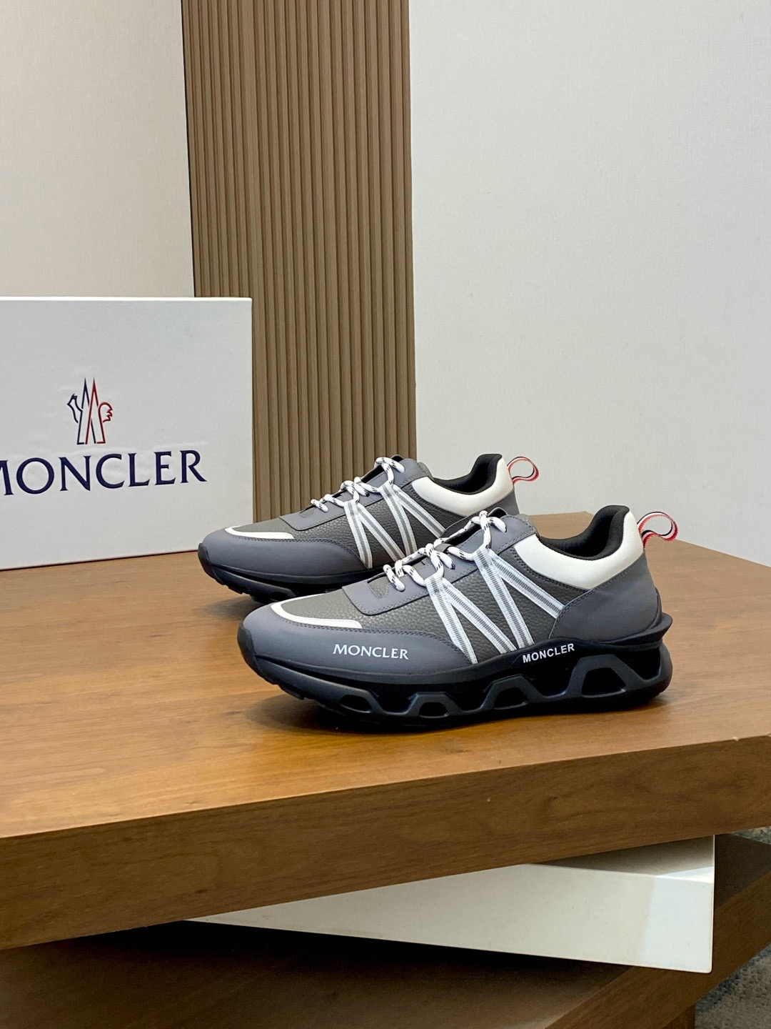 몽클레어 Moncler 스니커즈