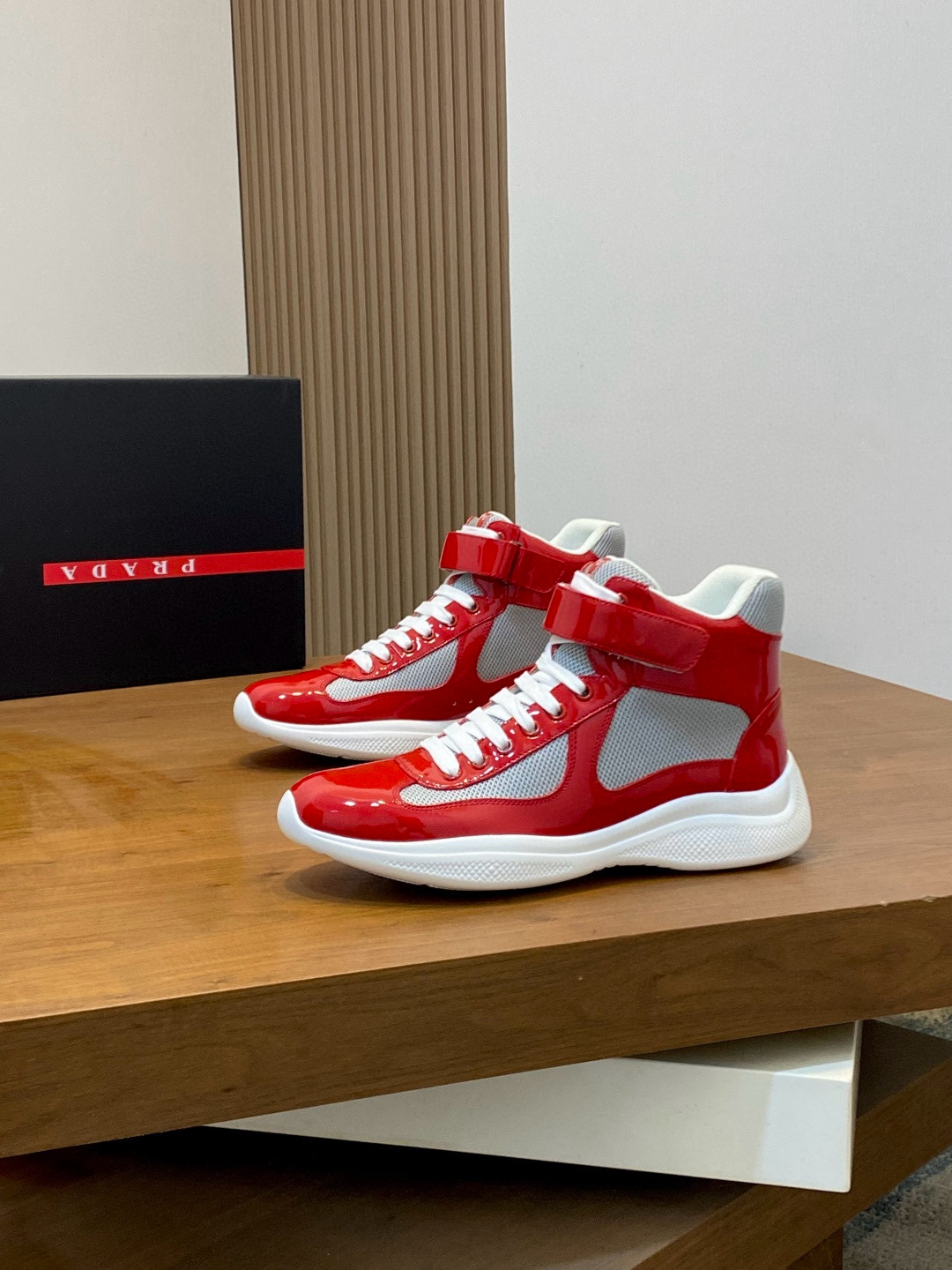 프라다 Prada 스니커즈