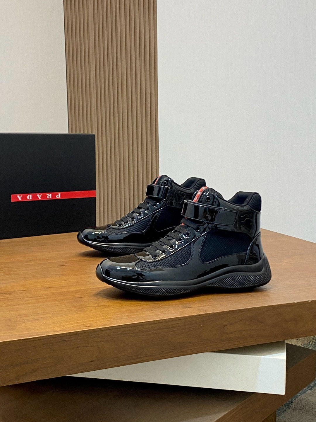 프라다 Prada 스니커즈