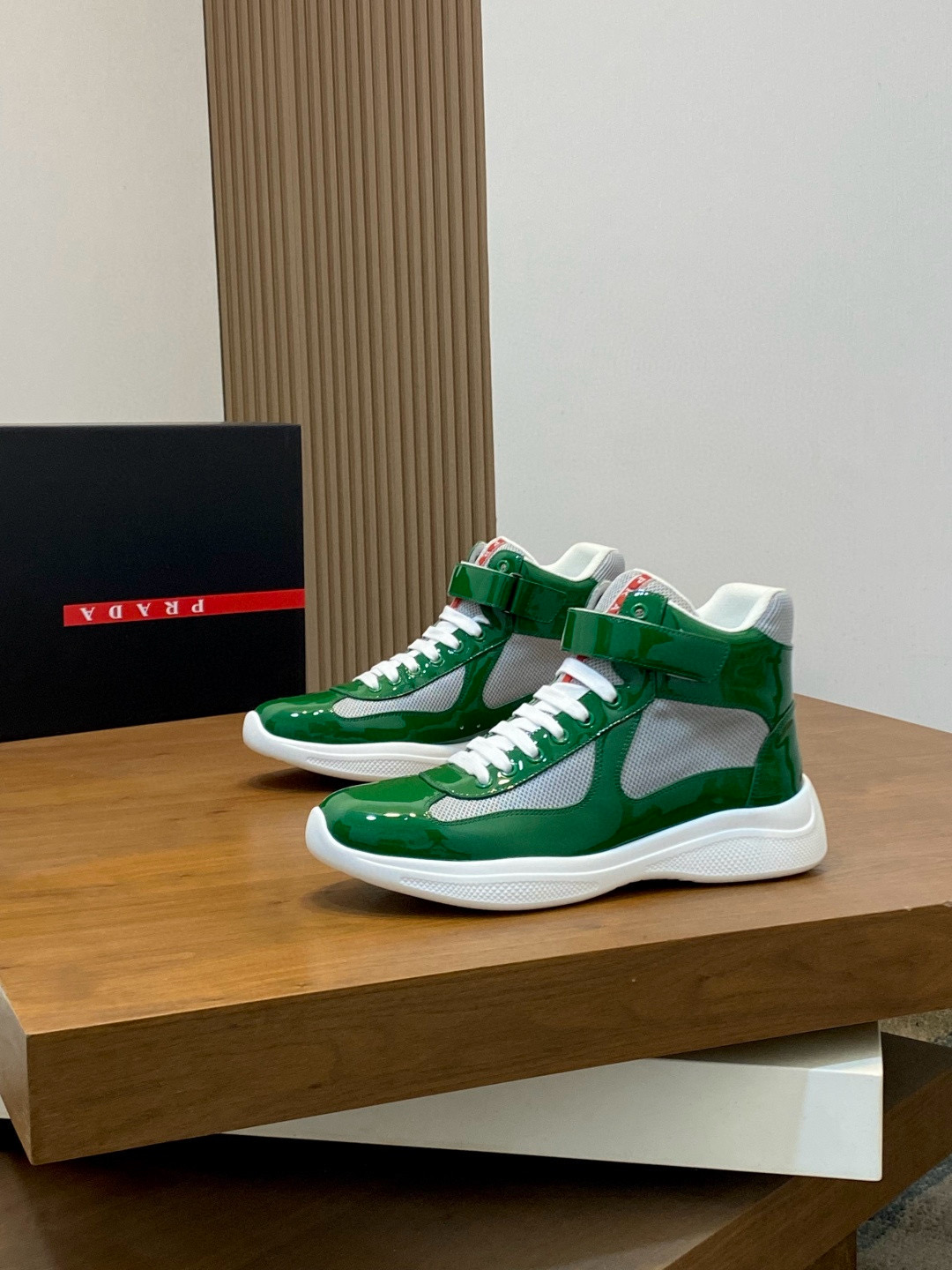 프라다 Prada 스니커즈