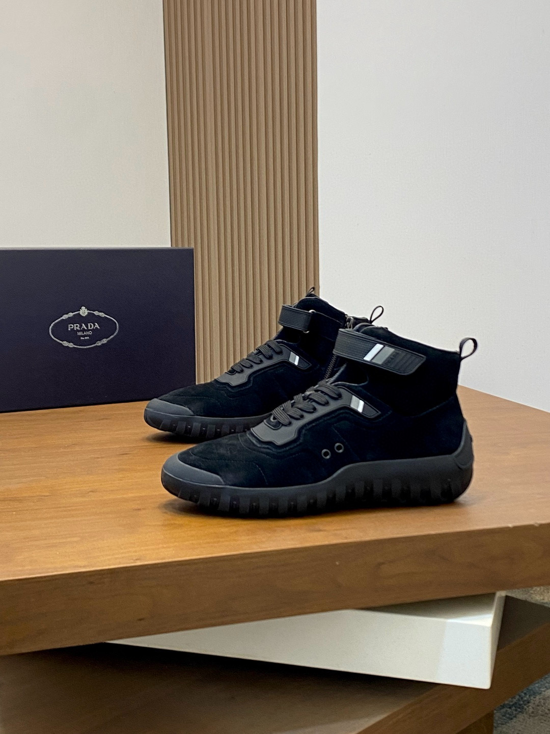 프라다 Prada 스니커즈