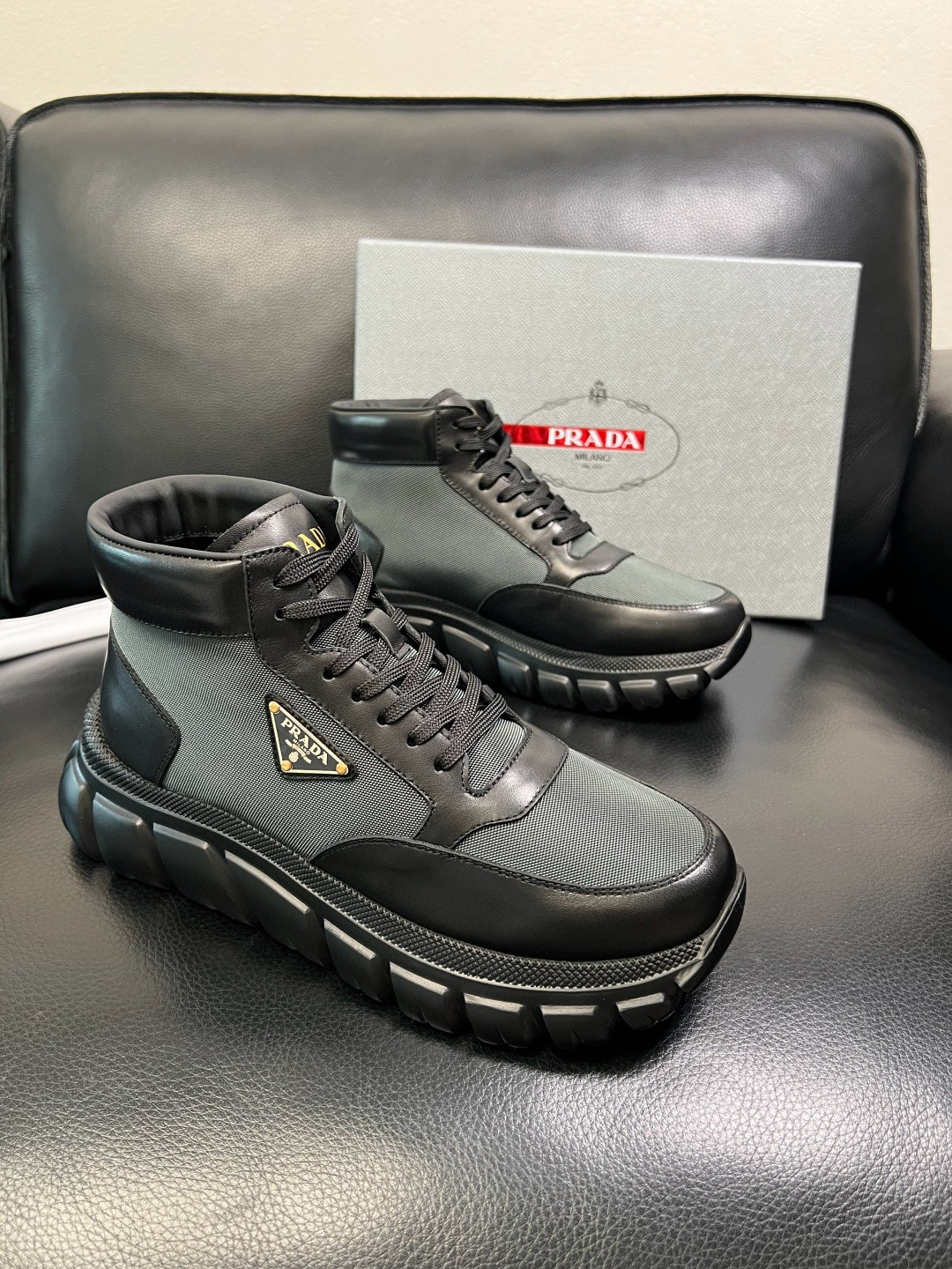 프라다 Prada 스니커즈