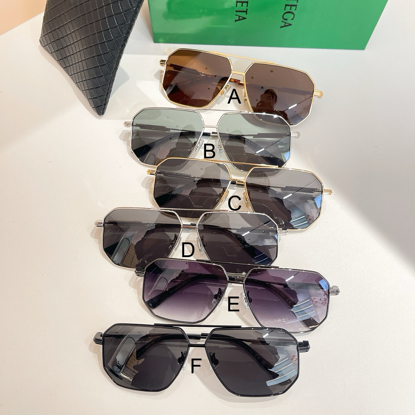 보테가베네타 Bottega Veneta BTV3809 60口11-140