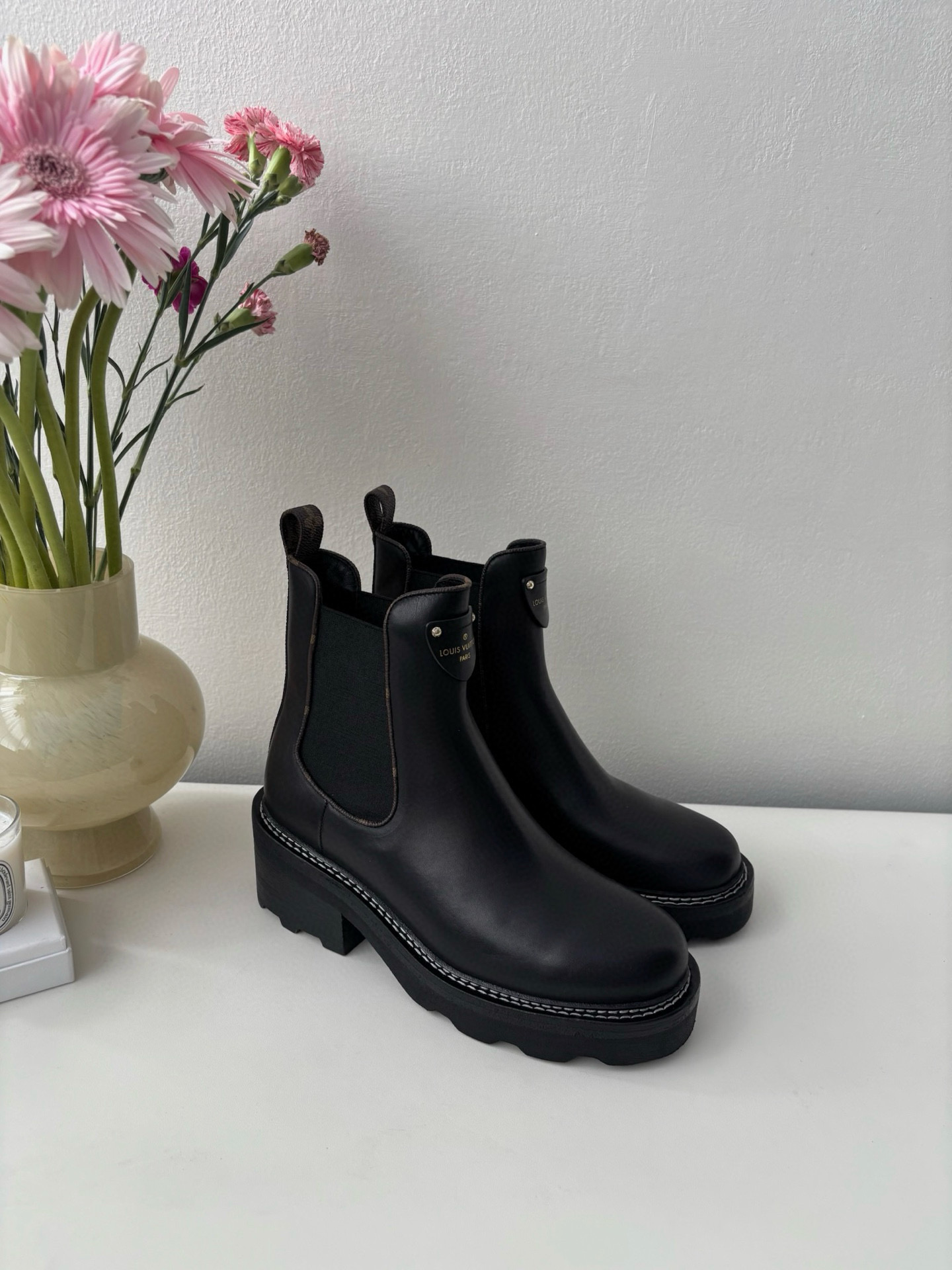 루이비통 Louis Vuitton Beaubourg 앵클 부츠 Black