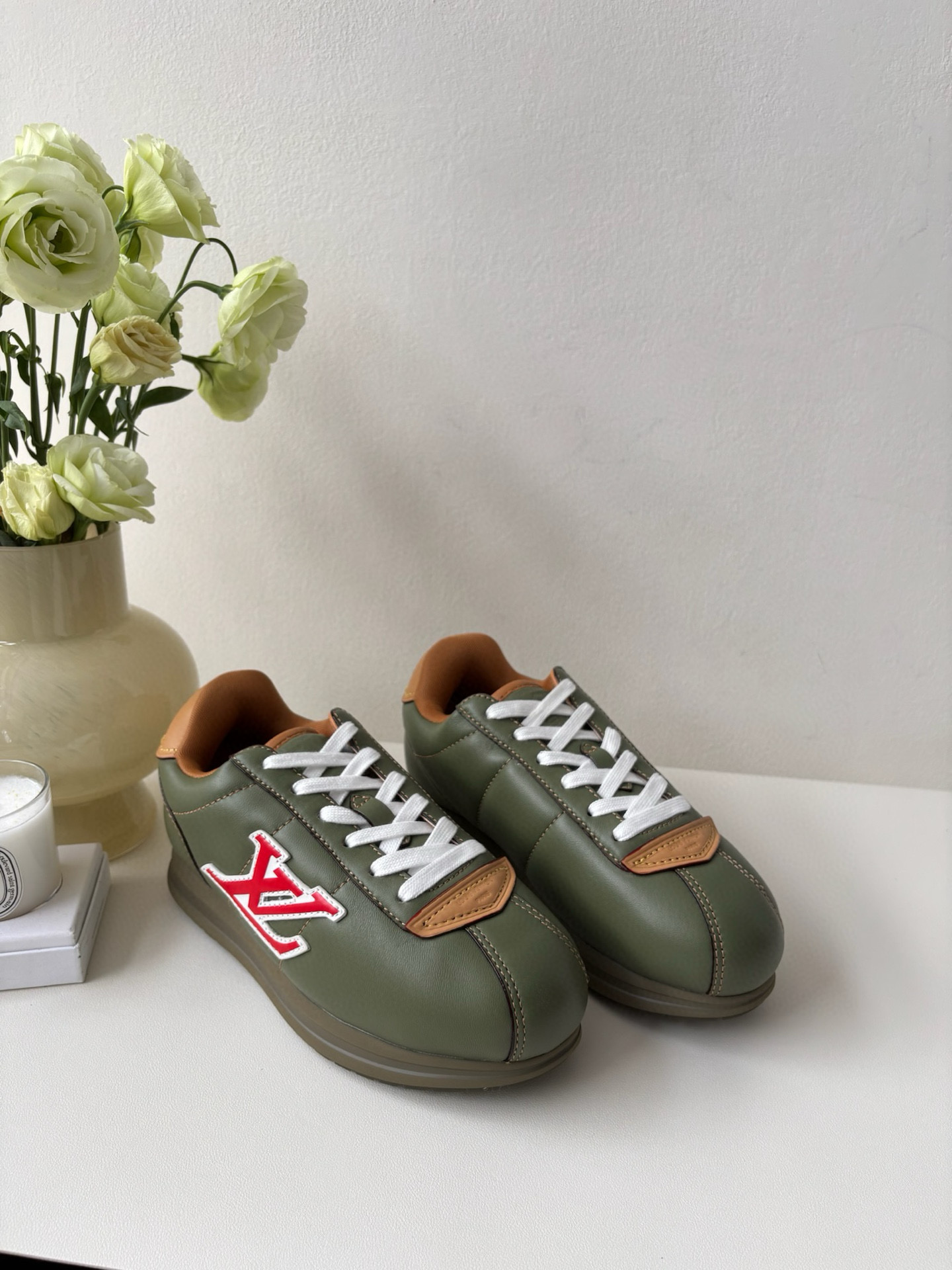 루이비통 Louis Vuitton Buttersoft 스니커즈