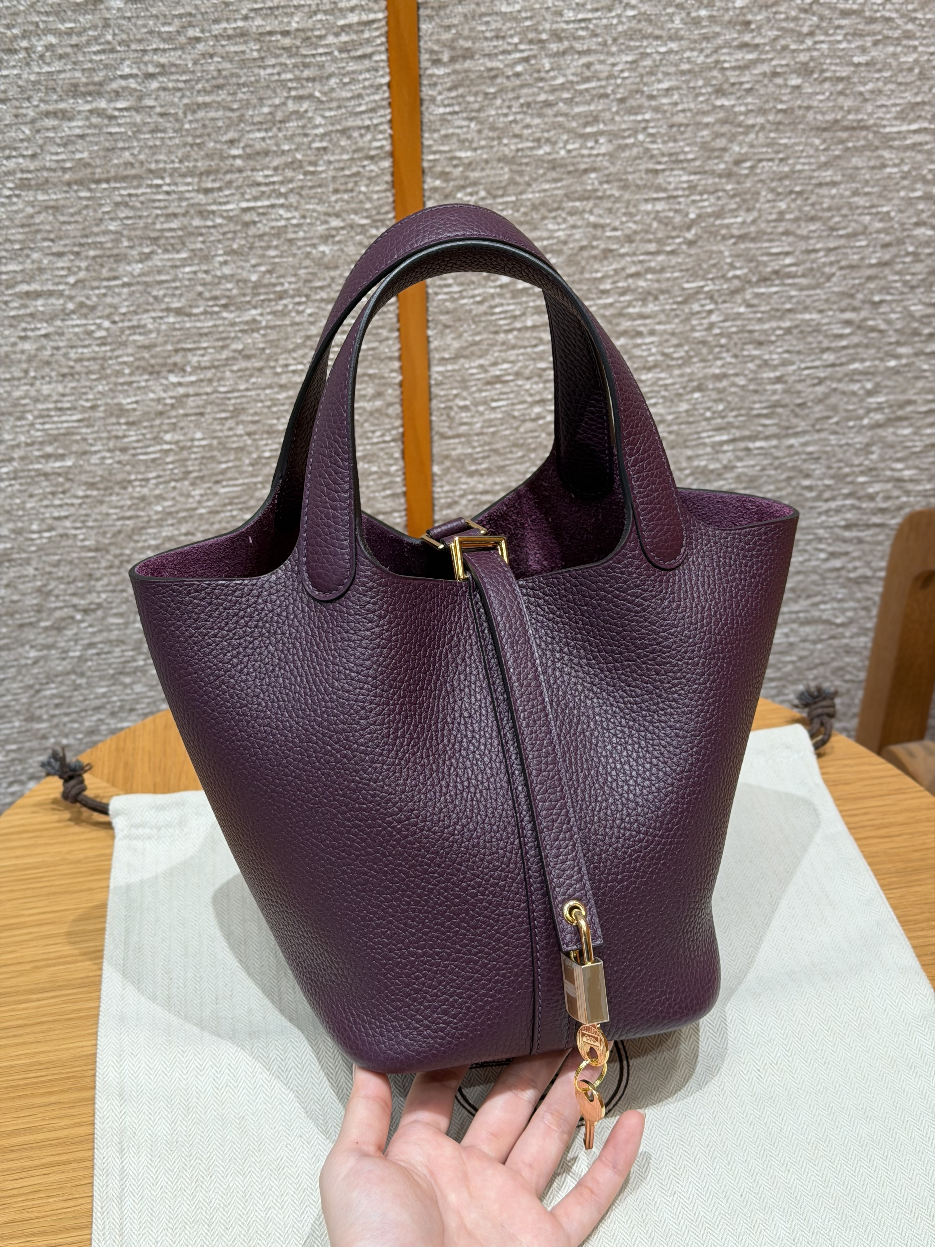에르메스 Hermes Picotin lock 18cm clemence N5 Cassis/gold