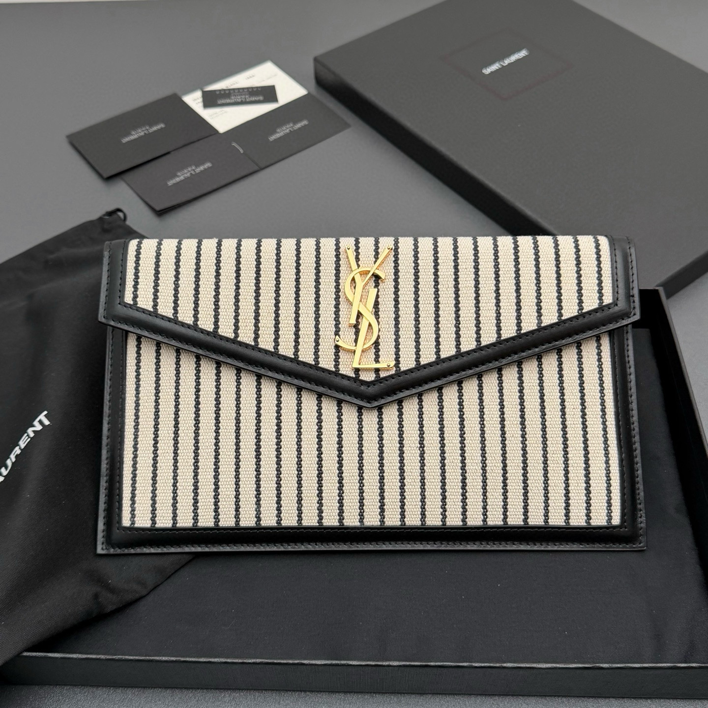 생로랑 Saint laurent/YSL 565739 UPTOWN 지갑 27cm