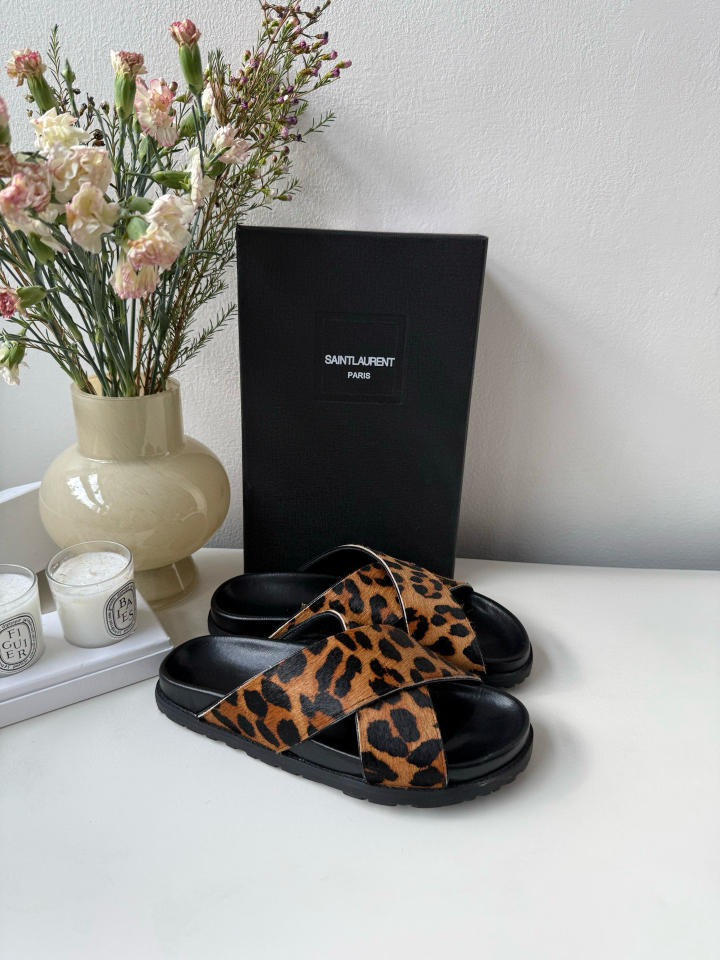 생로랑 Saint laurent 슬리퍼