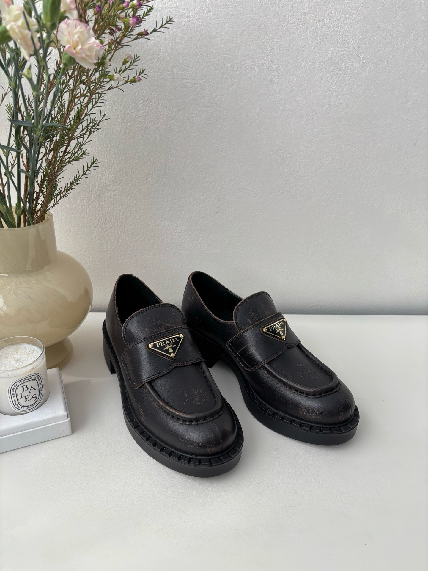 프라다 Prada  로퍼 슈즈