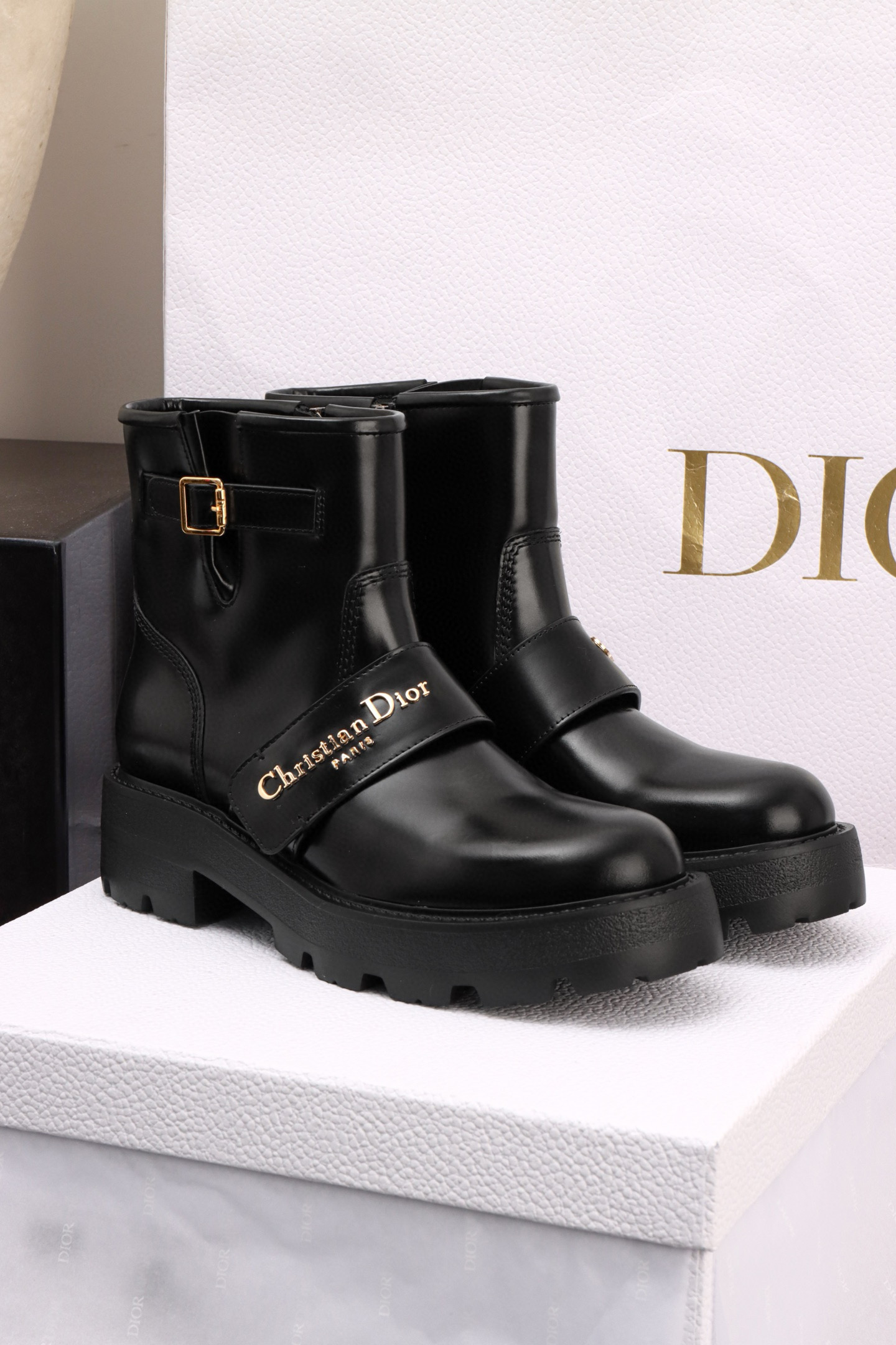 디올 Dior D-Quest 앵클 부츠 Black