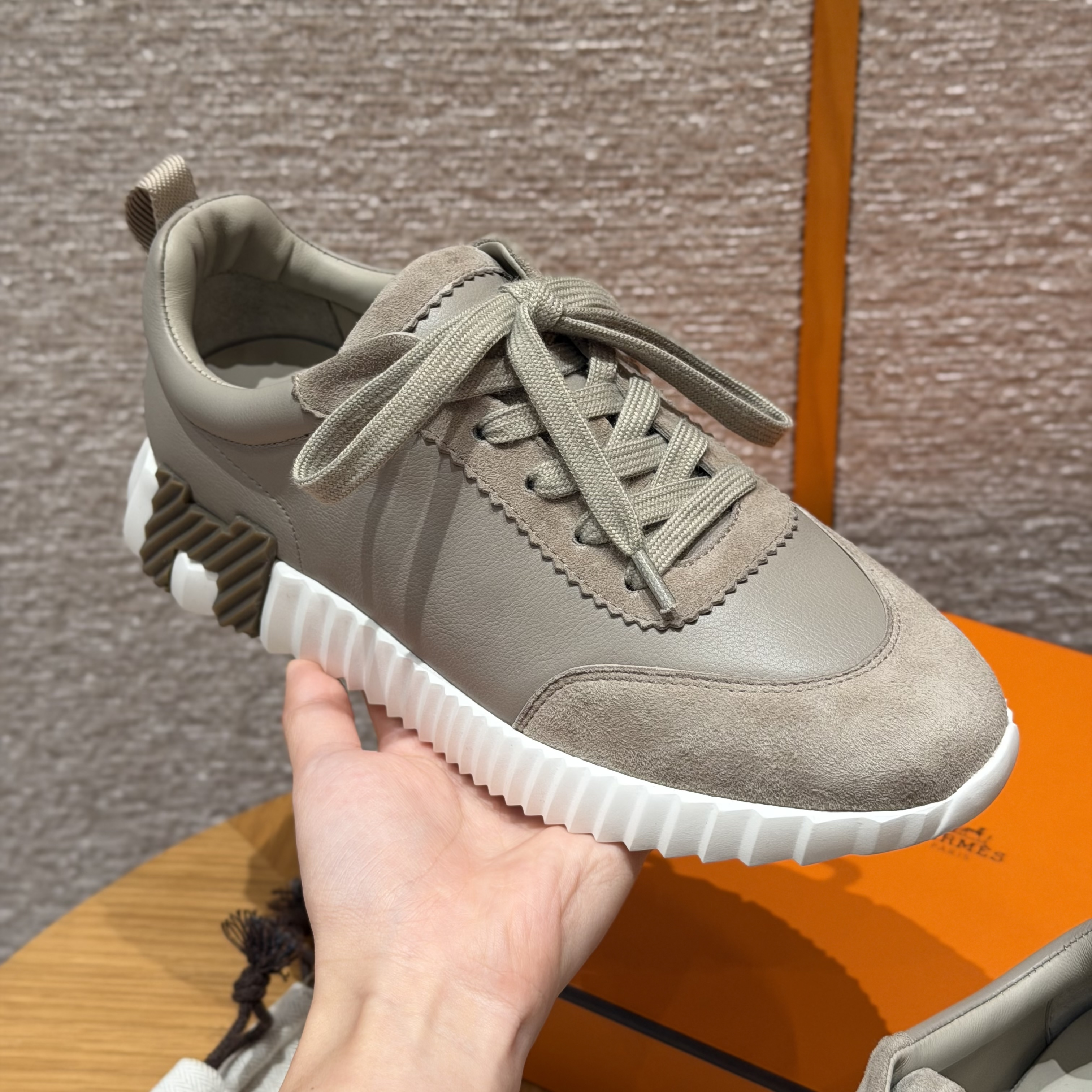 에르메스 Hermes 625 Bouncing 스니커즈 Goatskin suede&Pebble Beige