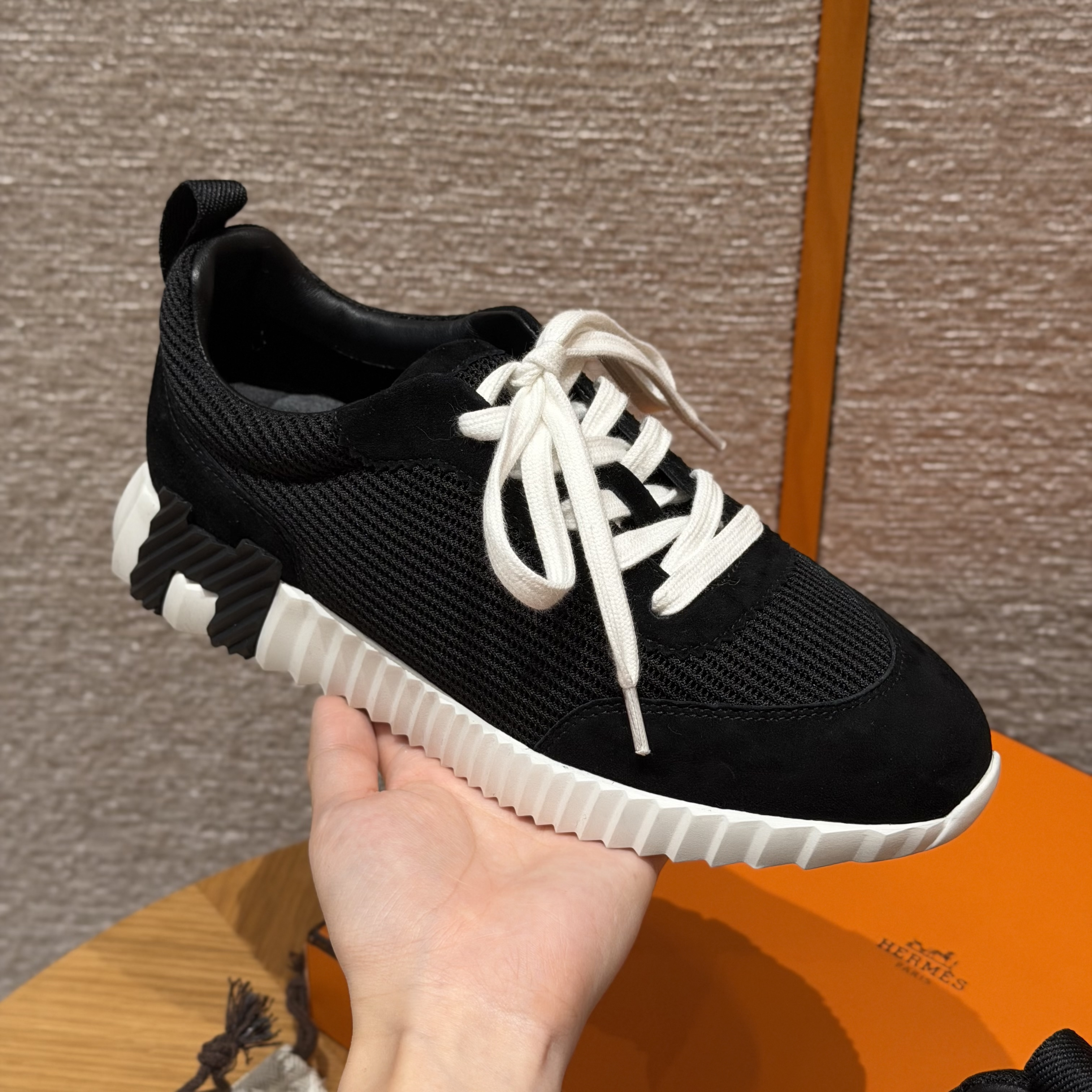 에르메스 Hermes 625 Bouncing 스니커즈 Mouton leather and cloth&Black