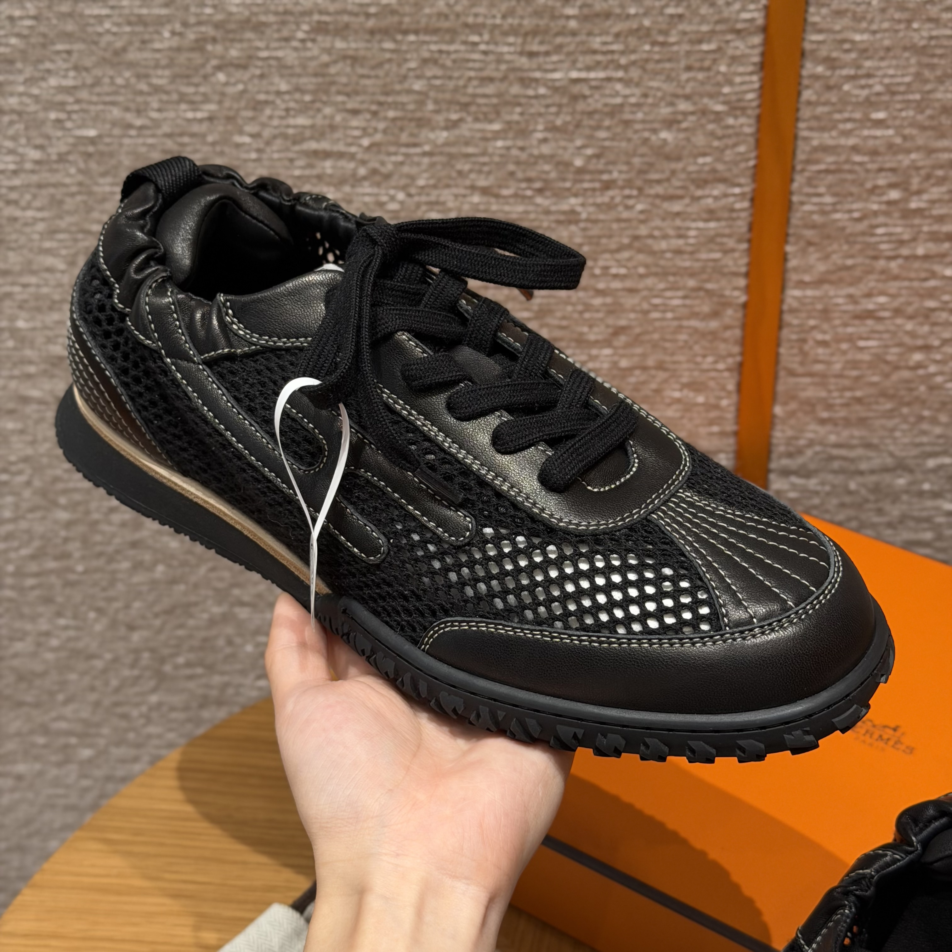 에르메스 Hermes 617 Jet Sneakers Goat skin&Black