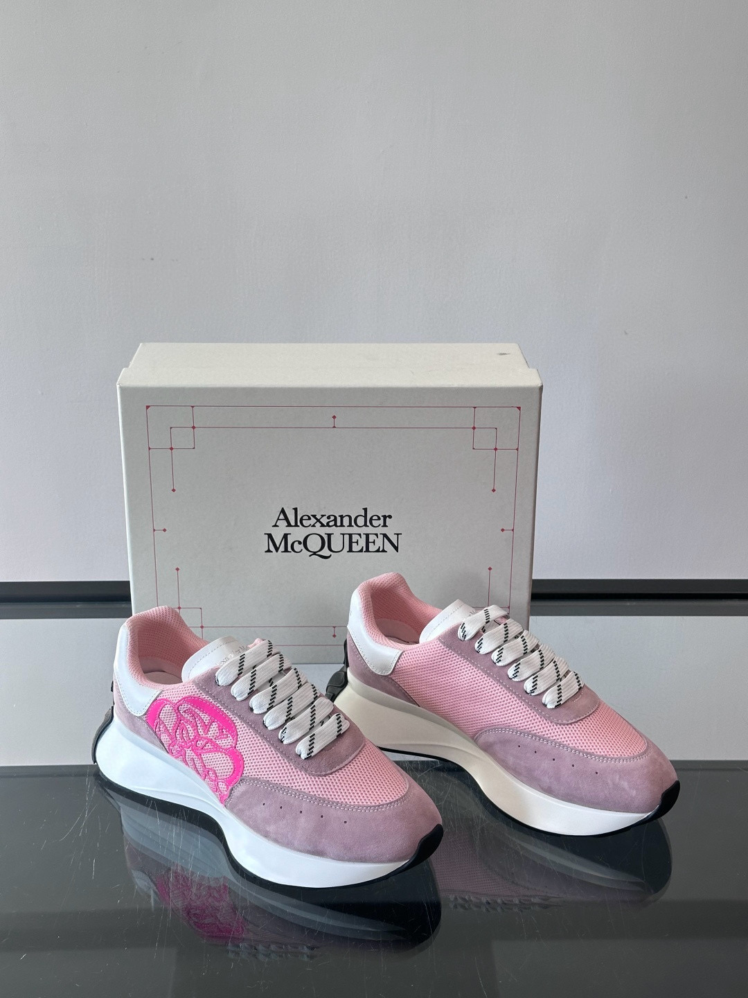 Alexander McQueen  Sprint Runner 스니커즈