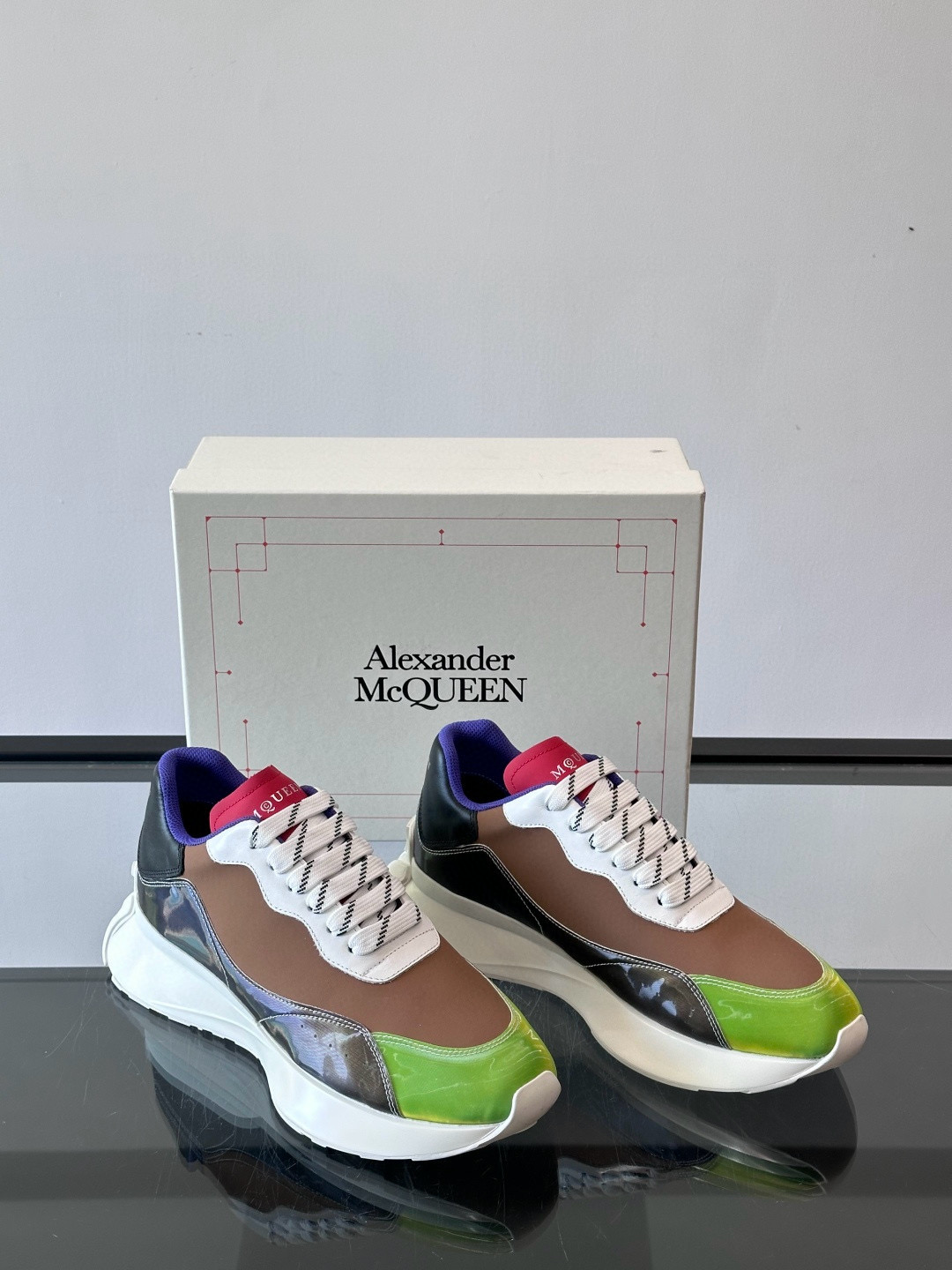 Alexander McQueen 스니커즈