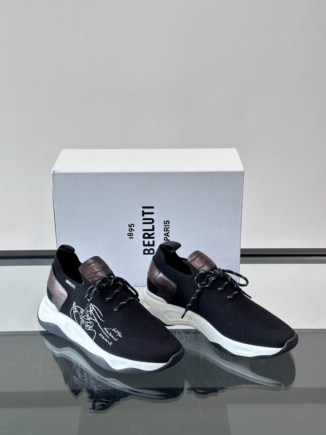 벨루티 Berluti Shadow 스니커즈