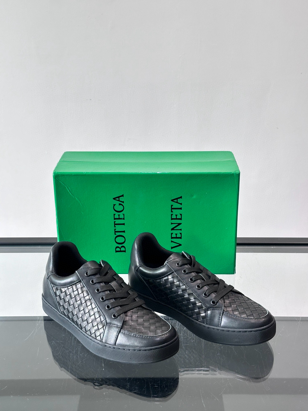 보테가 베네타 Bottega Veneta 스니커즈 Black