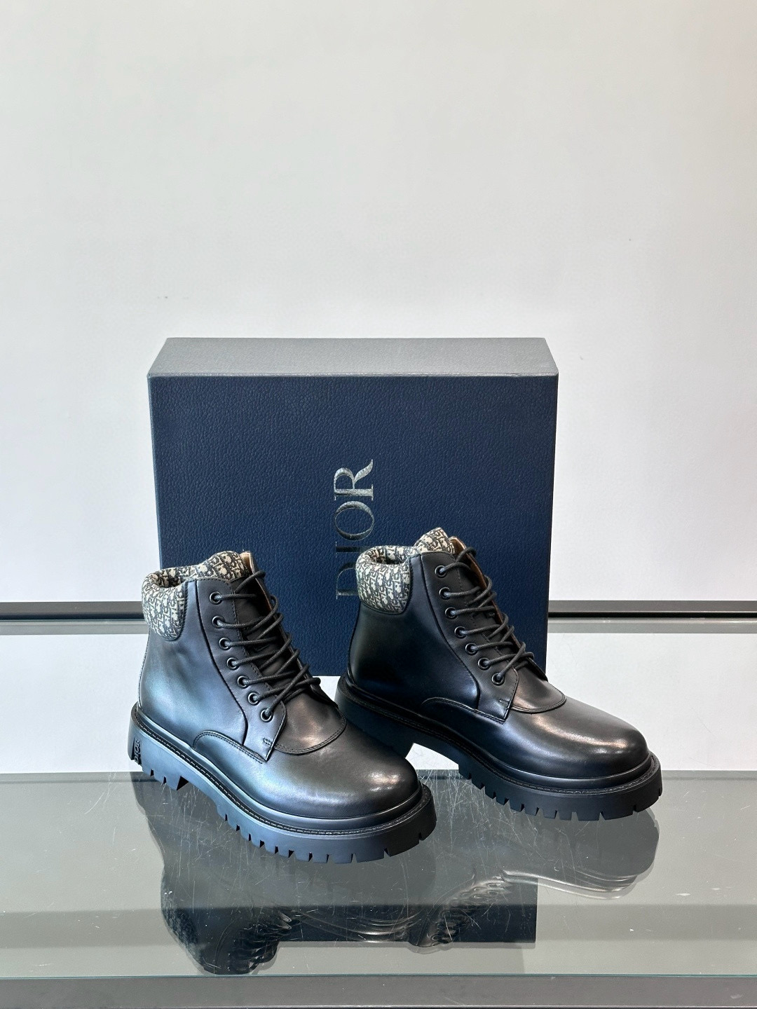 디올 Dior Explor 앵클 부츠