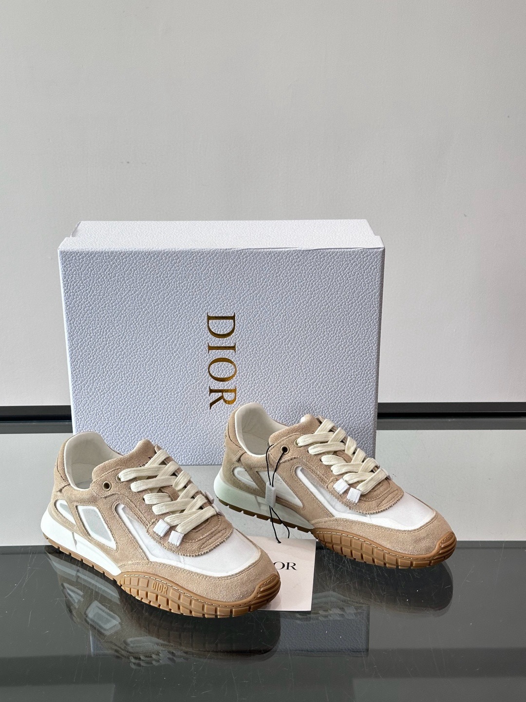 디올 Dior Tech 스니커즈