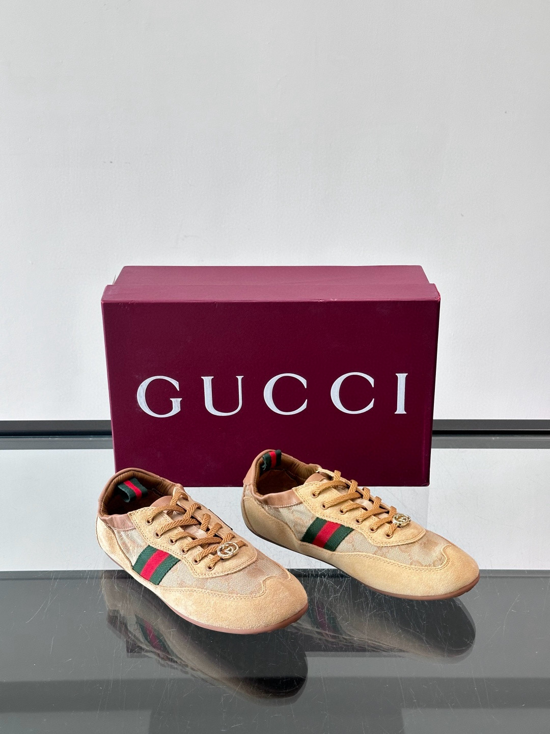 구찌 Gucci 스니커즈