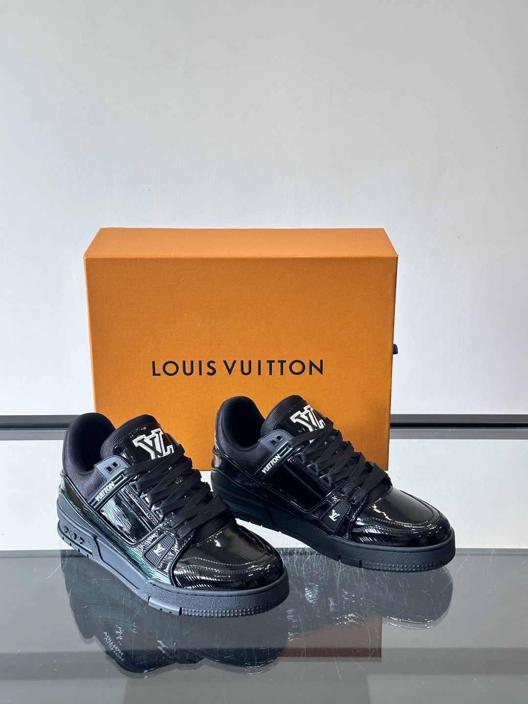 루이비통 Louis Vuitton Trainer 스니커즈