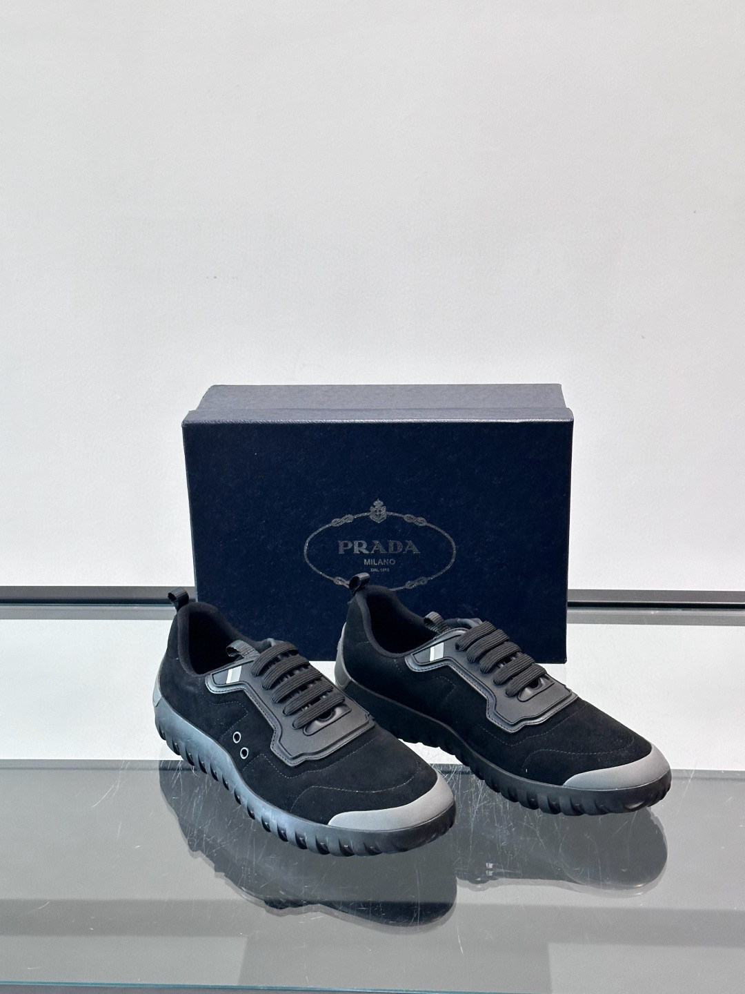 프라다 Prada 스니커즈