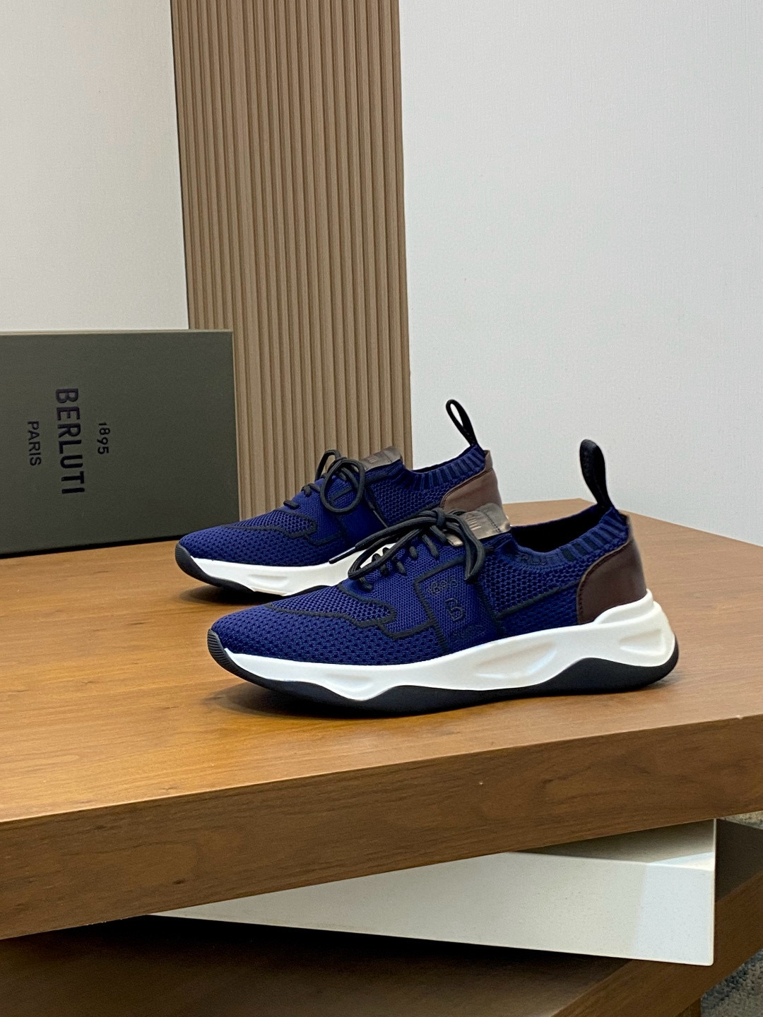 벨루티 Berluti Shadow 스니커즈