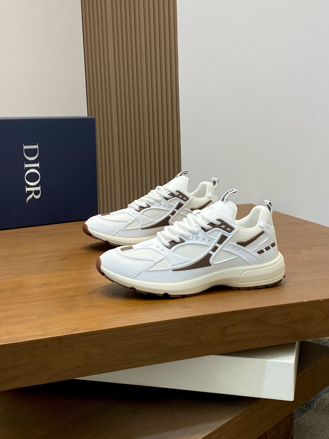 디올 Dior 스니커즈