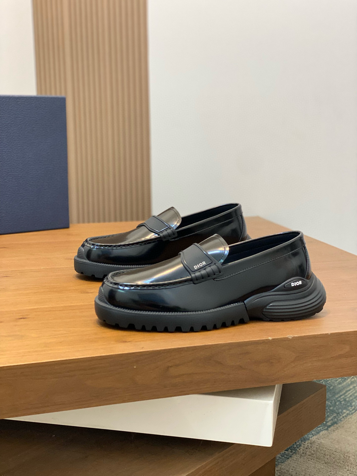 디올 Dior 스니커즈