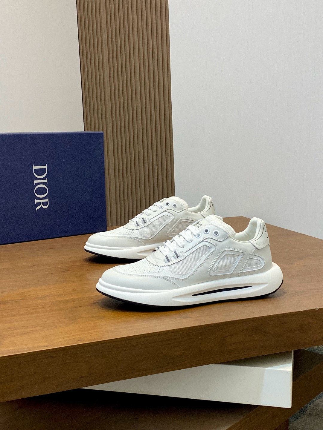 디올 Dior 스니커즈