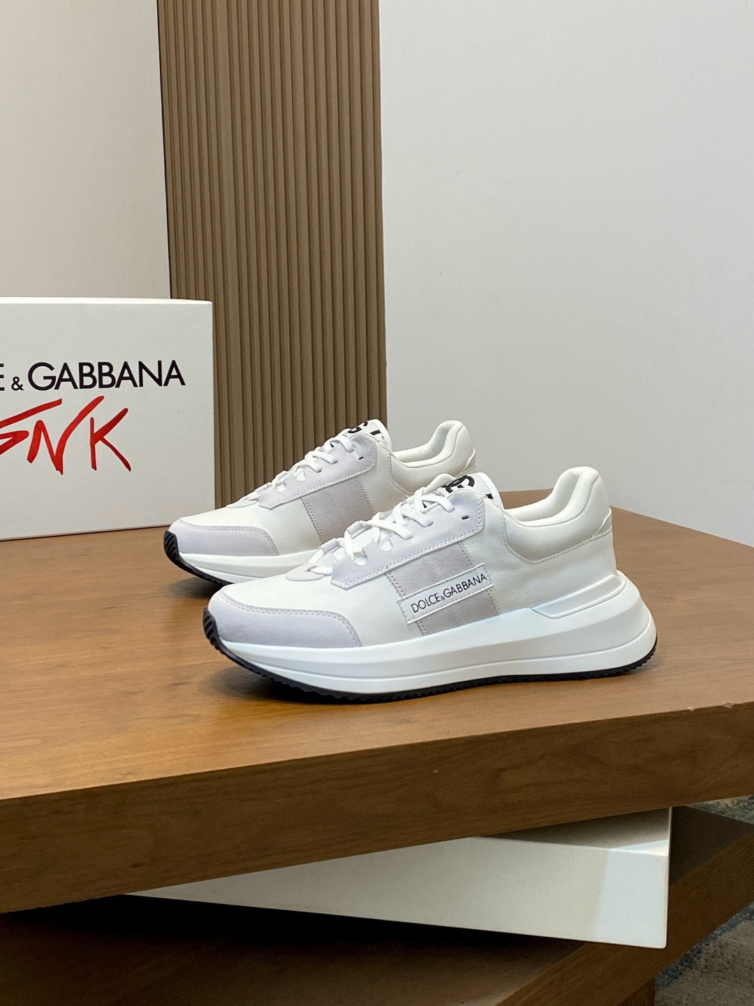 돌체앤가바나 Dolce&Gabbana Cushion 스니커즈