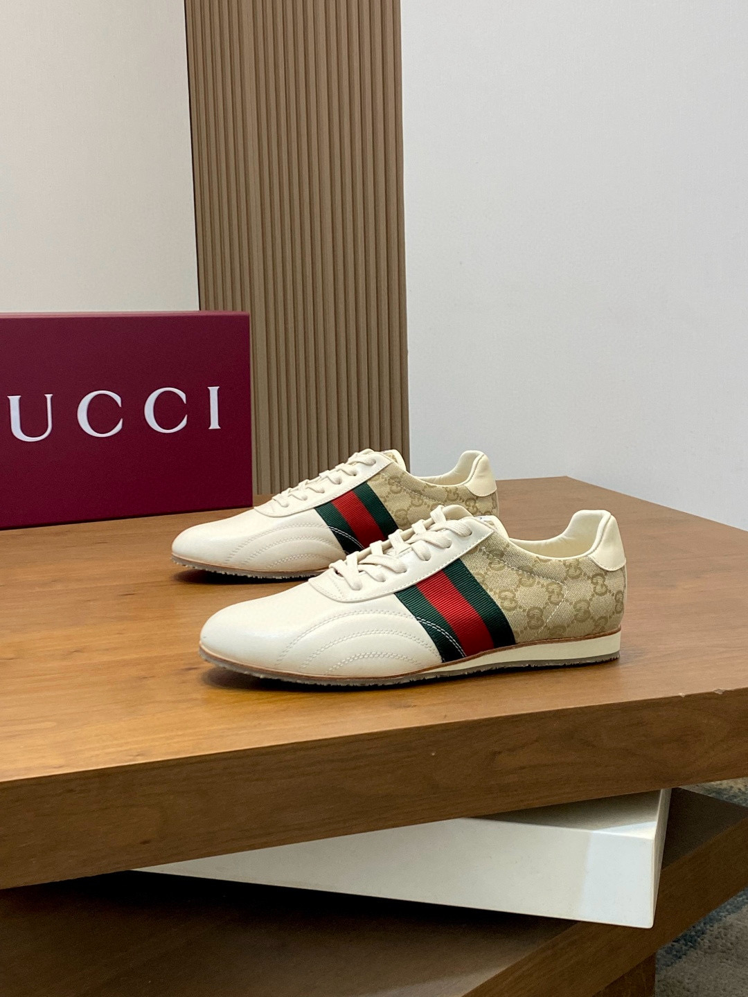 구찌 Gucci 스니커즈