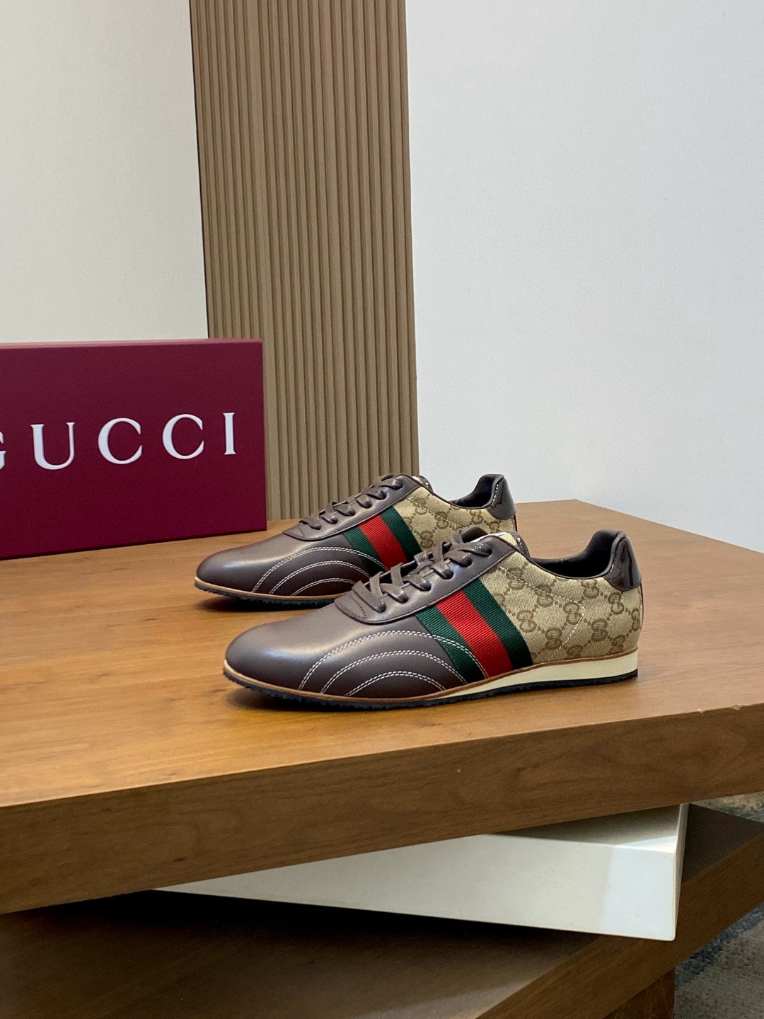 구찌 Gucci 스니커즈