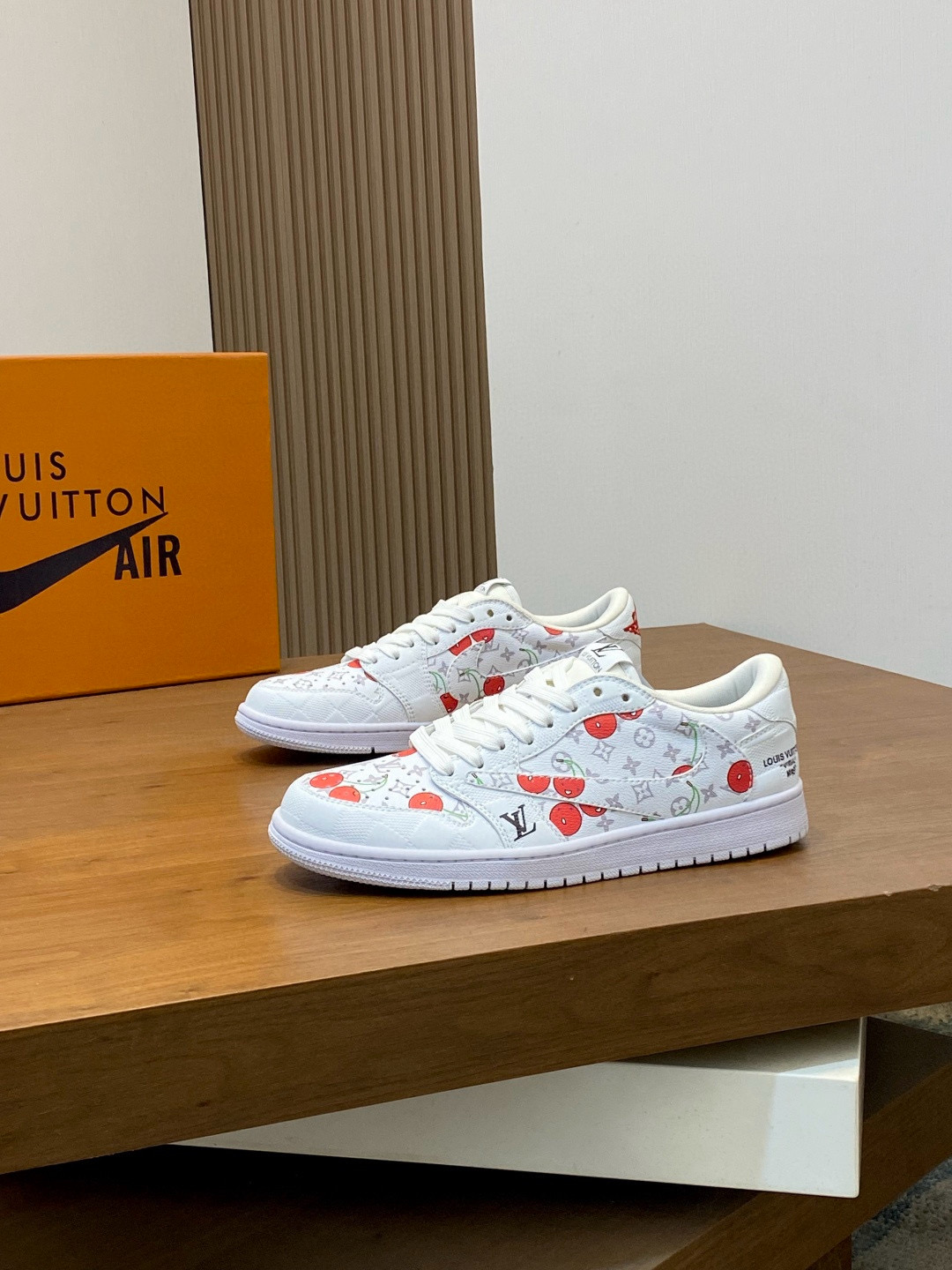 루이비통 Louis Vuitton x AIR 스니커즈