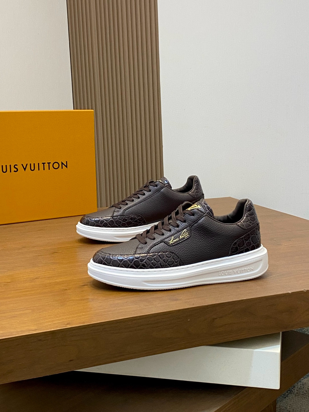 루이비통 Louis Vuitton 스니커즈