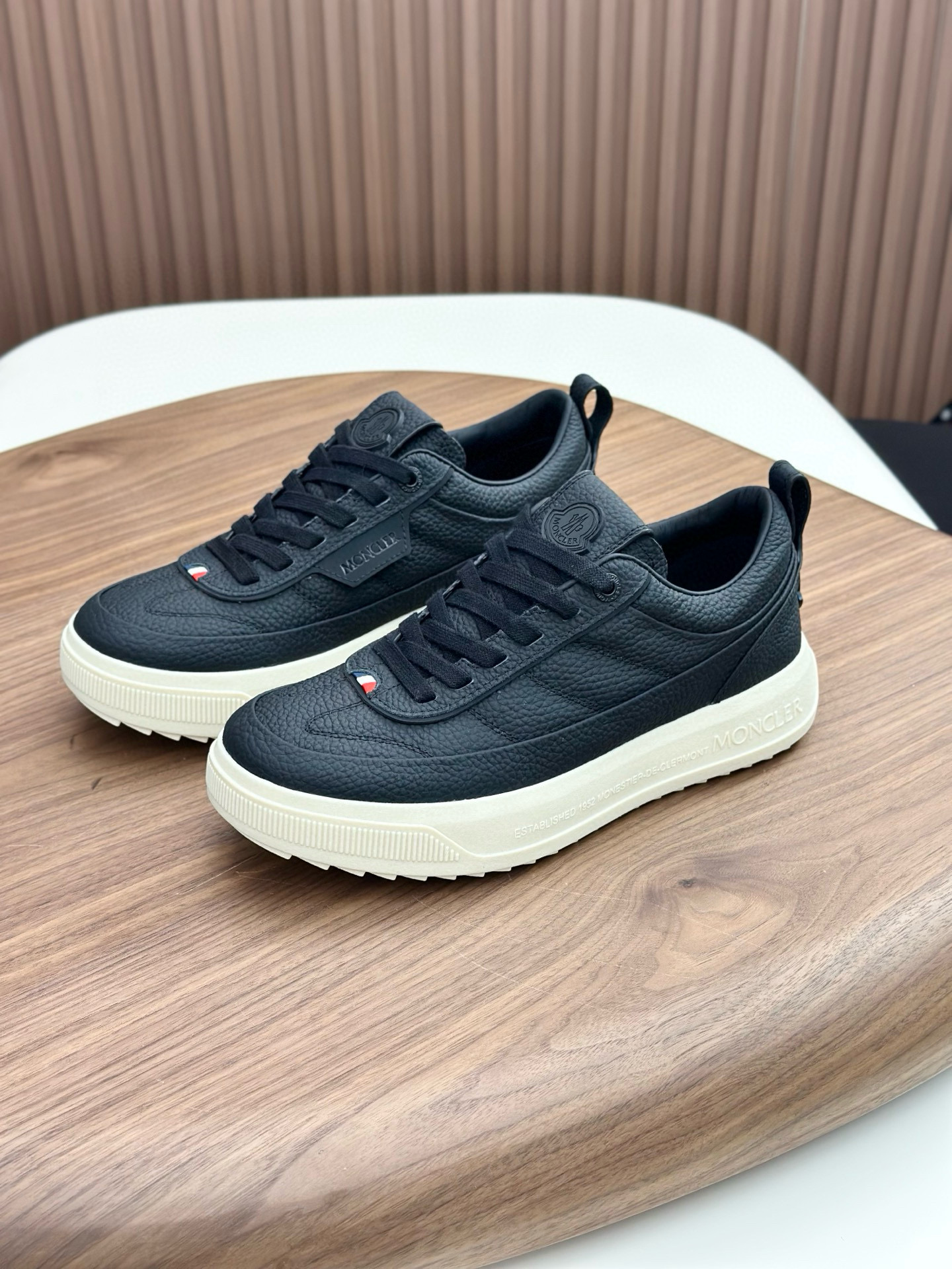 몽클레어 Moncler 스니커즈 Black