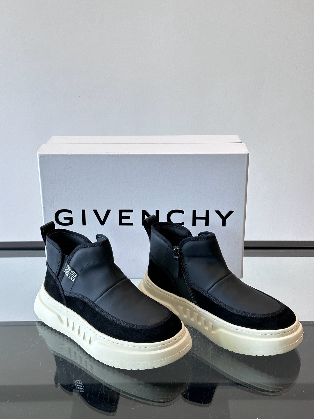 지방시 Givenchy 앵클 부츠