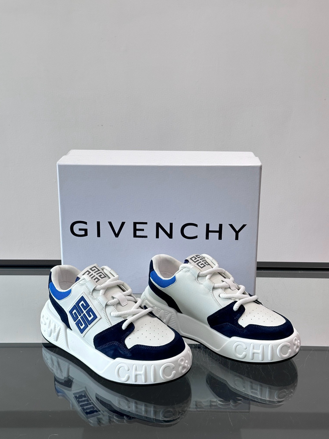 지방시 Givenchy 스니커즈