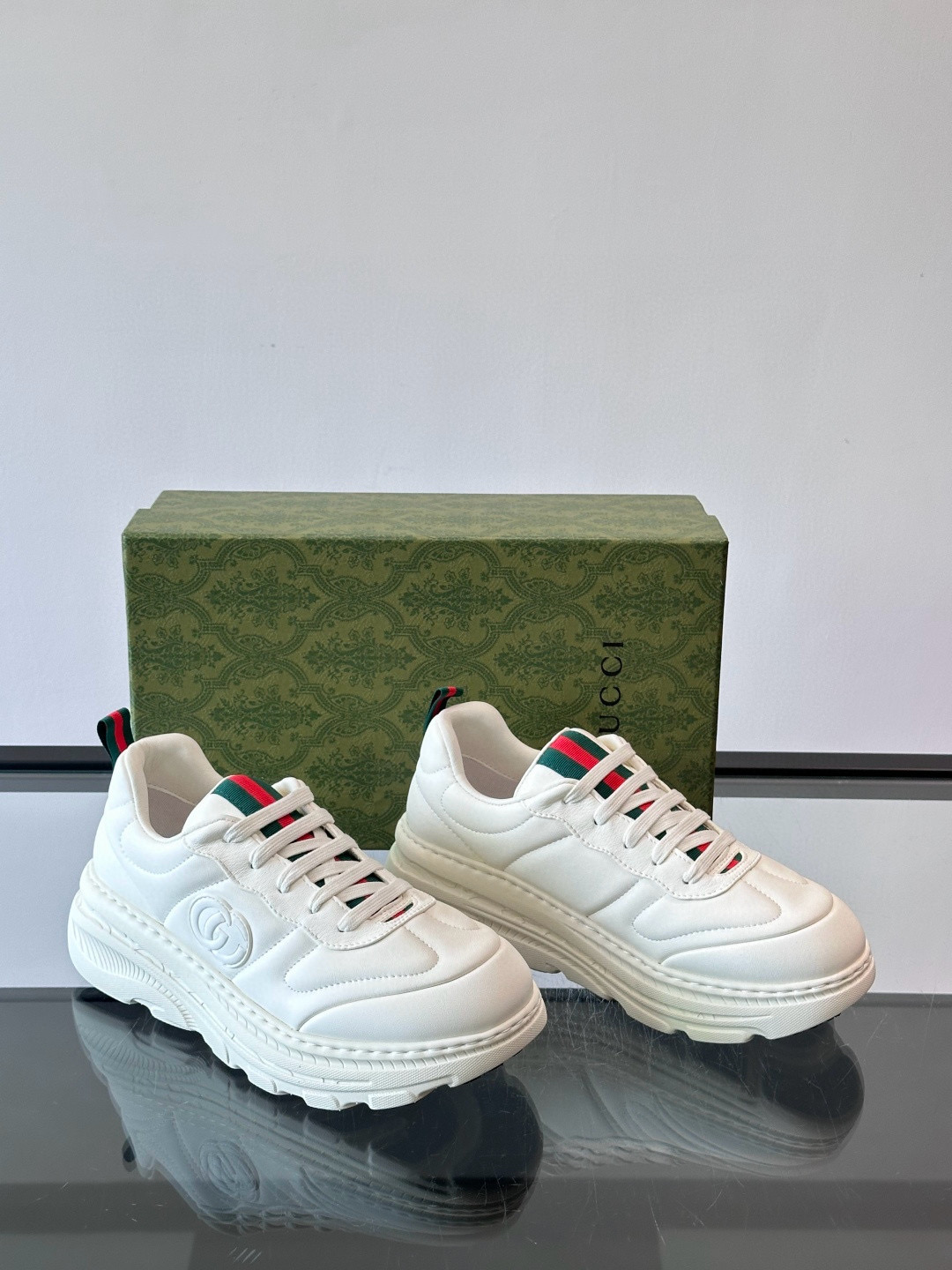 구찌 Gucci Rhyton 스니커즈 White