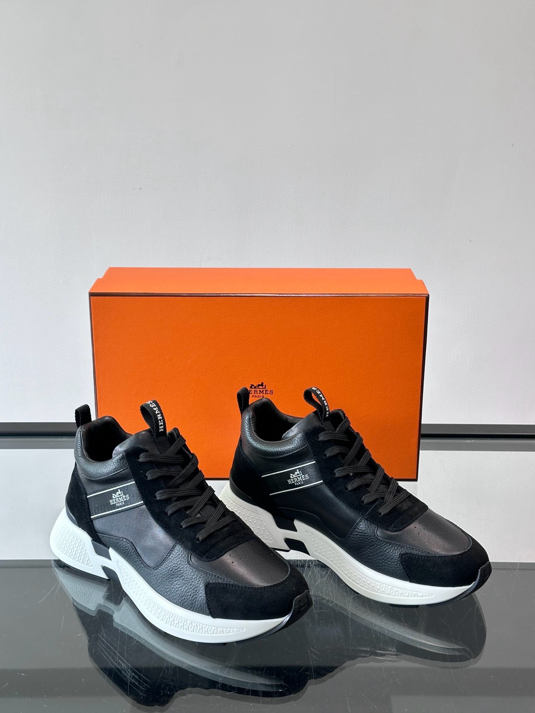 에르메스 Hermes Hugo 스니커즈