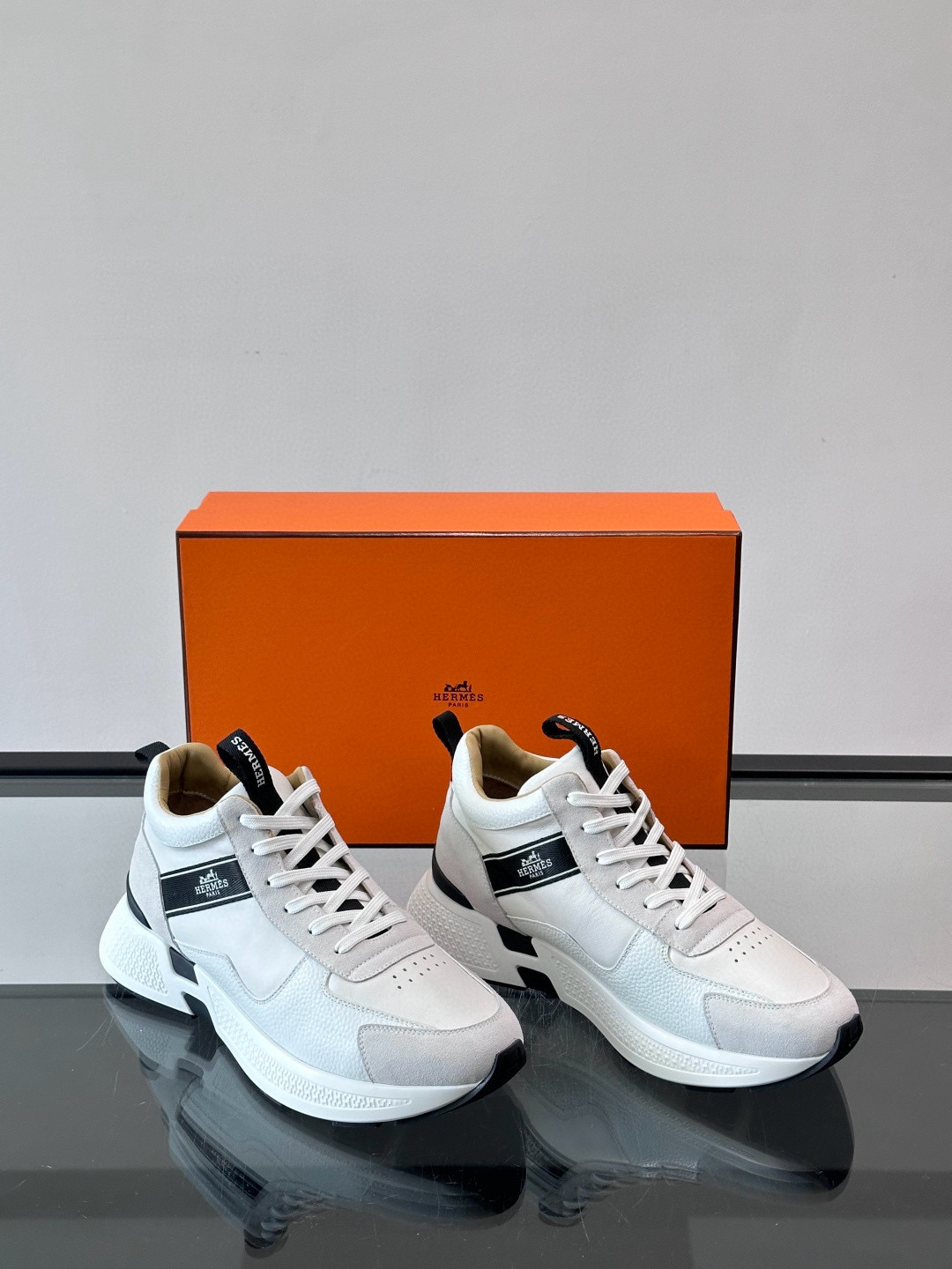 에르메스 Hermes Hugo 스니커즈