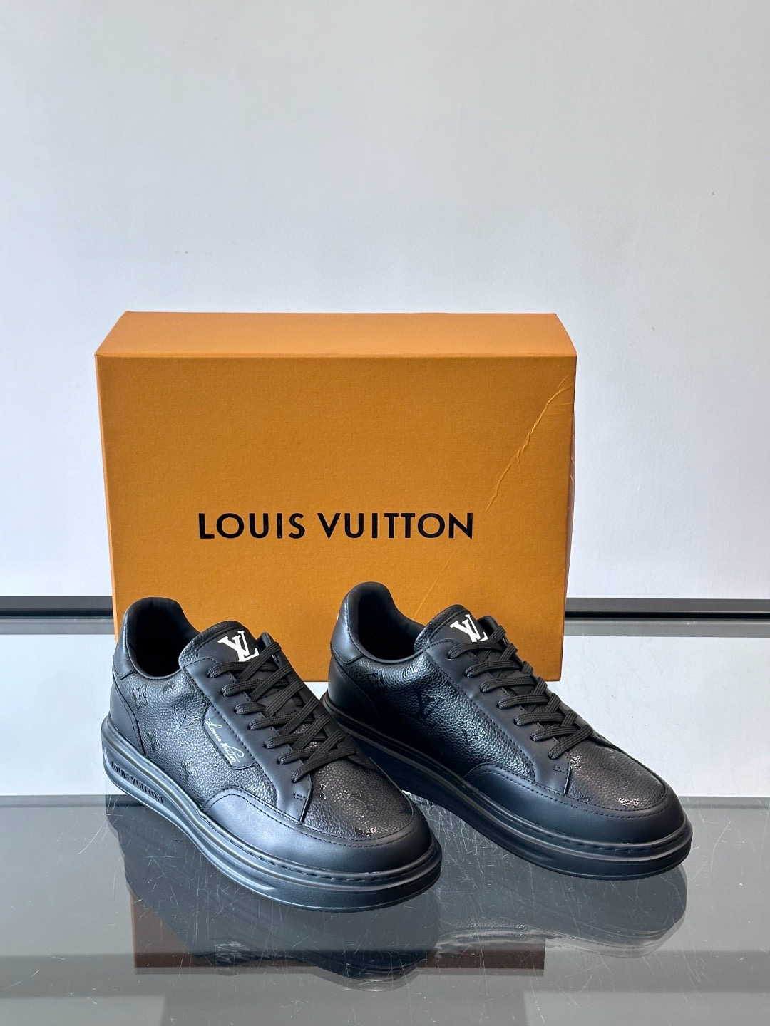 루이비통 Louis Vuitton  Beverly Hills 스니커즈