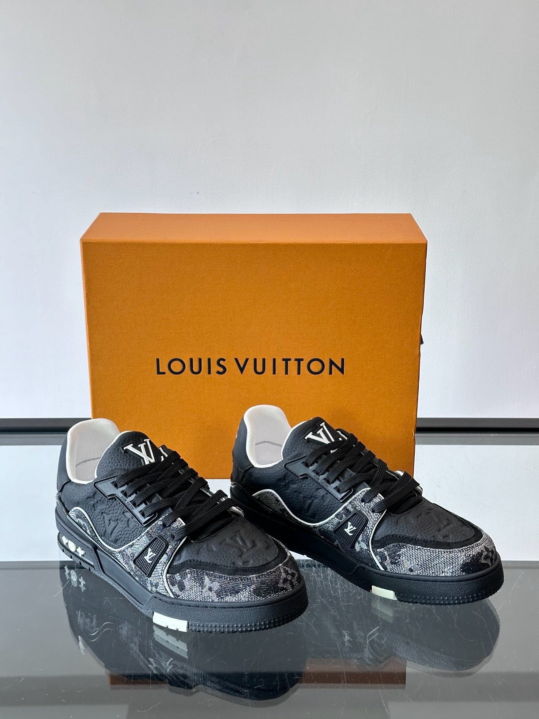 루이비통 Louis Vuitton Trainer 스니커즈